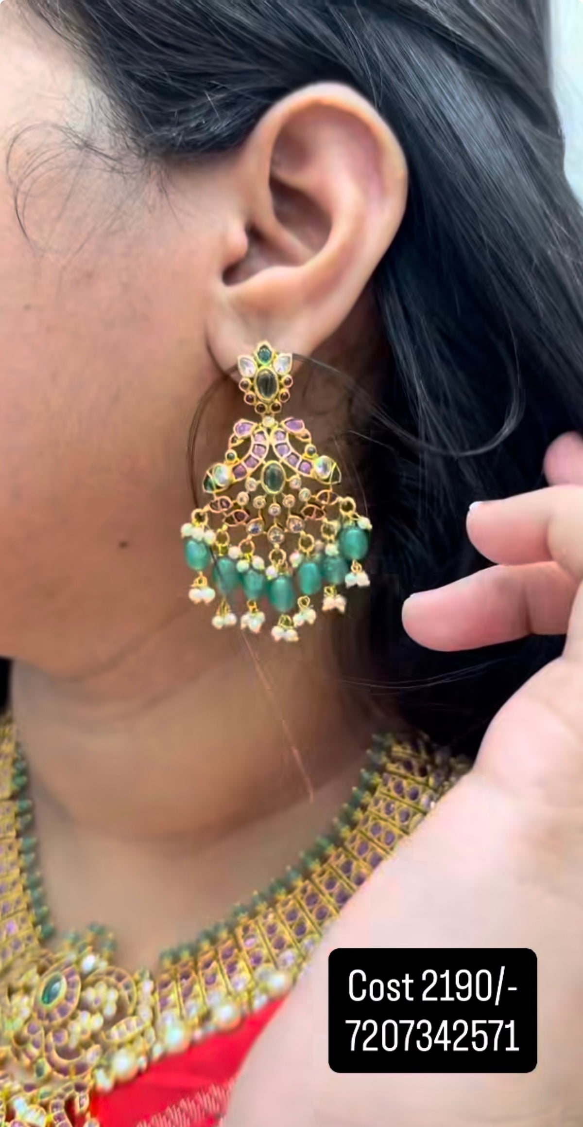 Beautiful pota stone necklace with pushback earrings