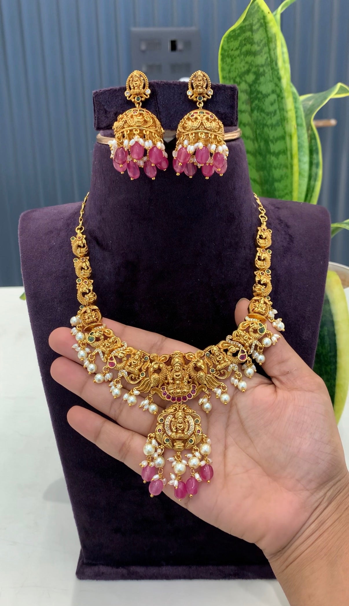 Beautiful Lakshmi devi necklace set with screwback jumkis