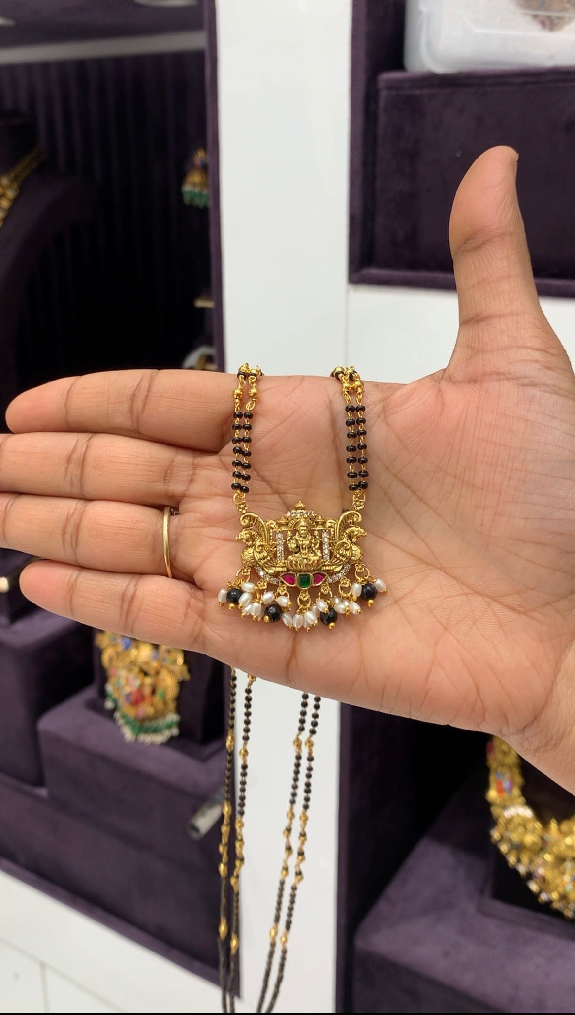 Beautiful Lakshmi devi pendant Blackbeads chain 24 inchs long