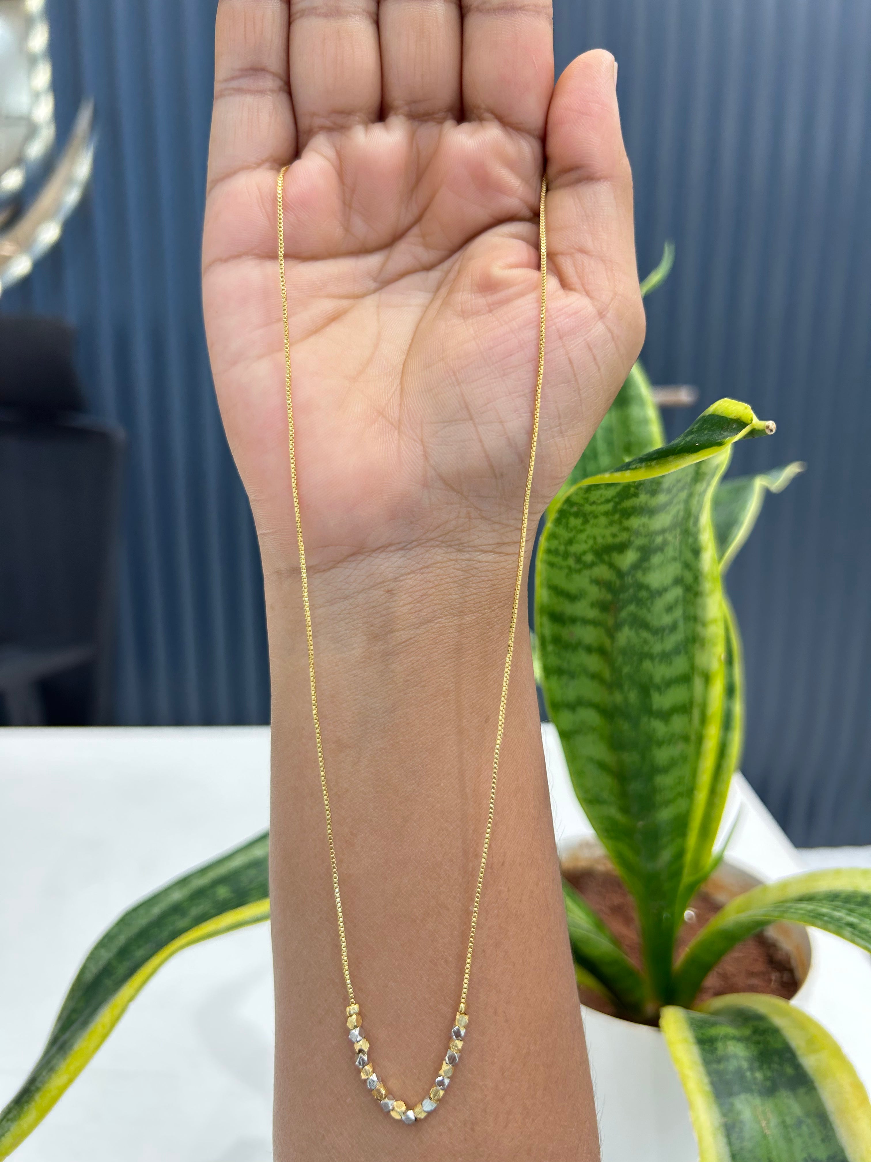 Beautiful simple chain 18 inchs long