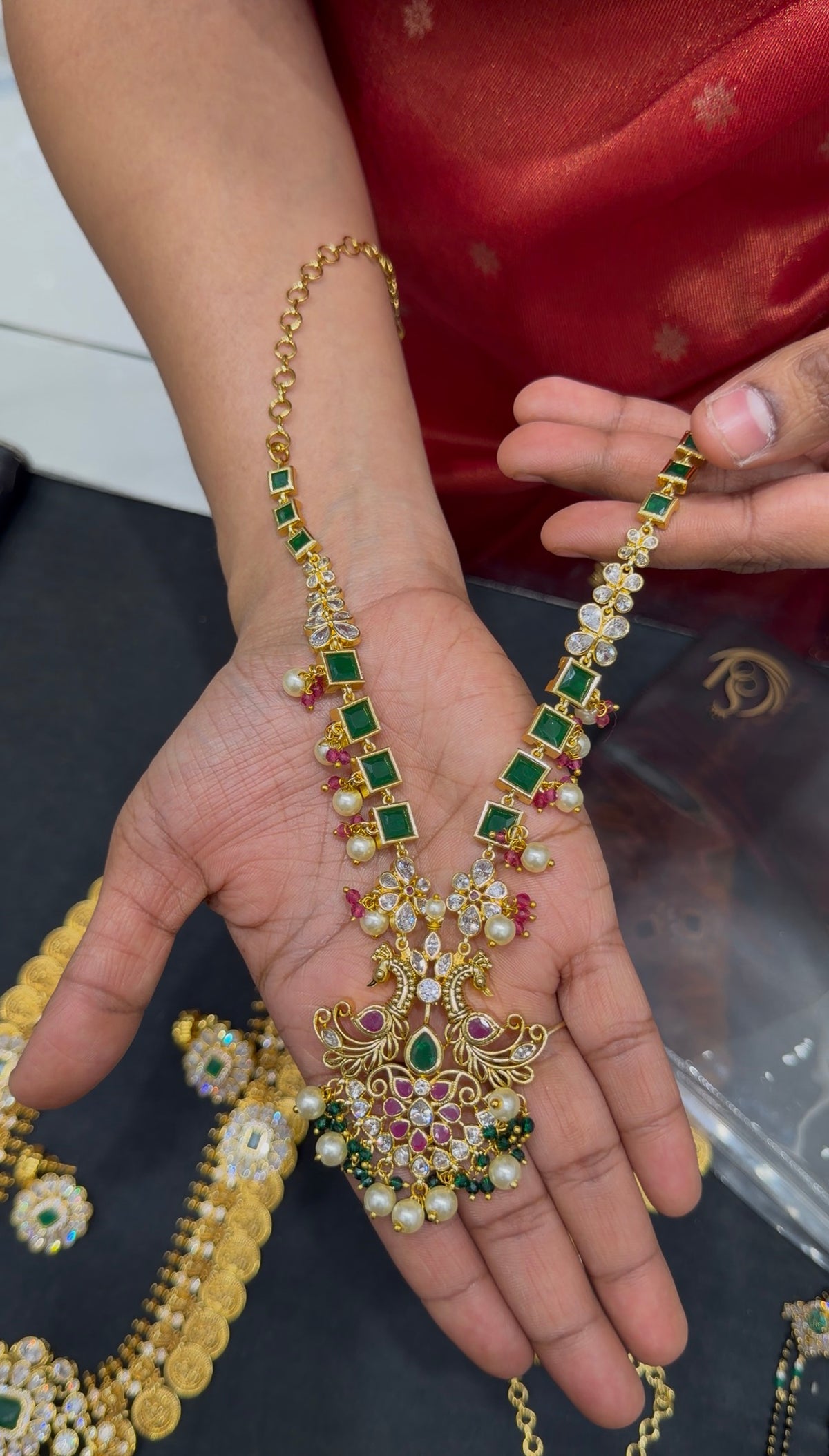 Beautiful uncut stone necklace set with pushback earrings