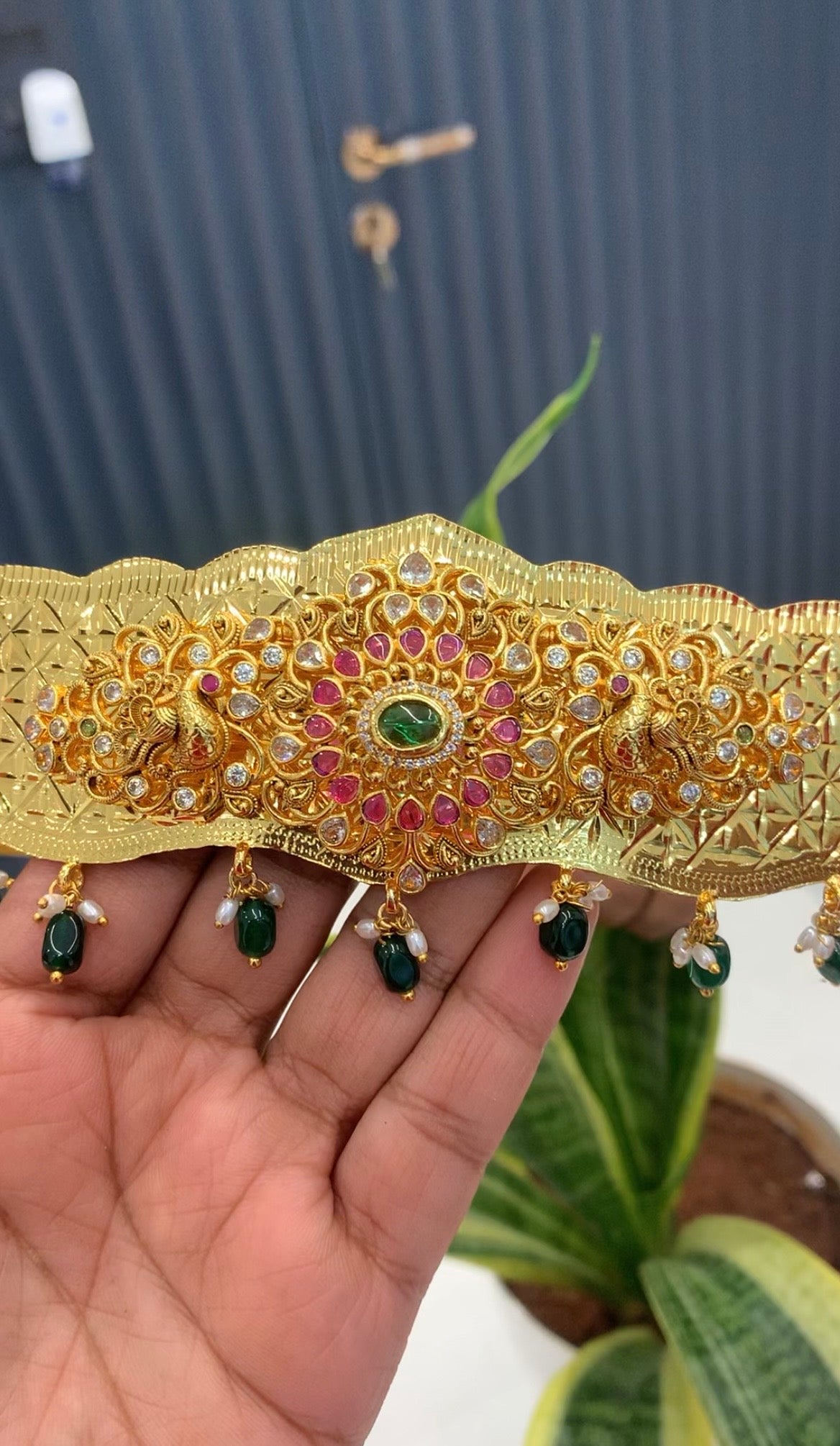 Beautiful uncut stones adult vaddanam with green beads finishing