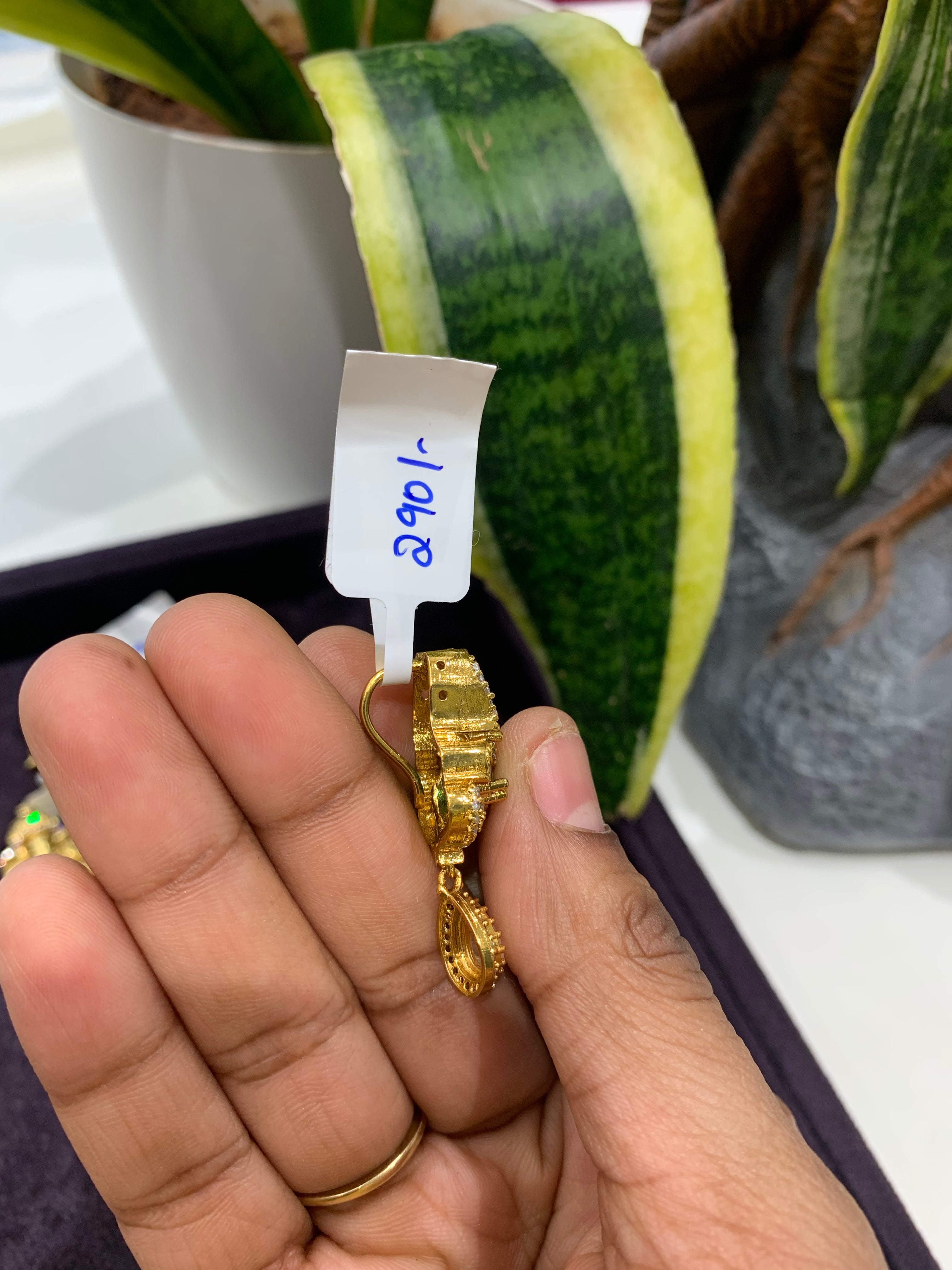 Beautiful Ganesh pendant with Backhook