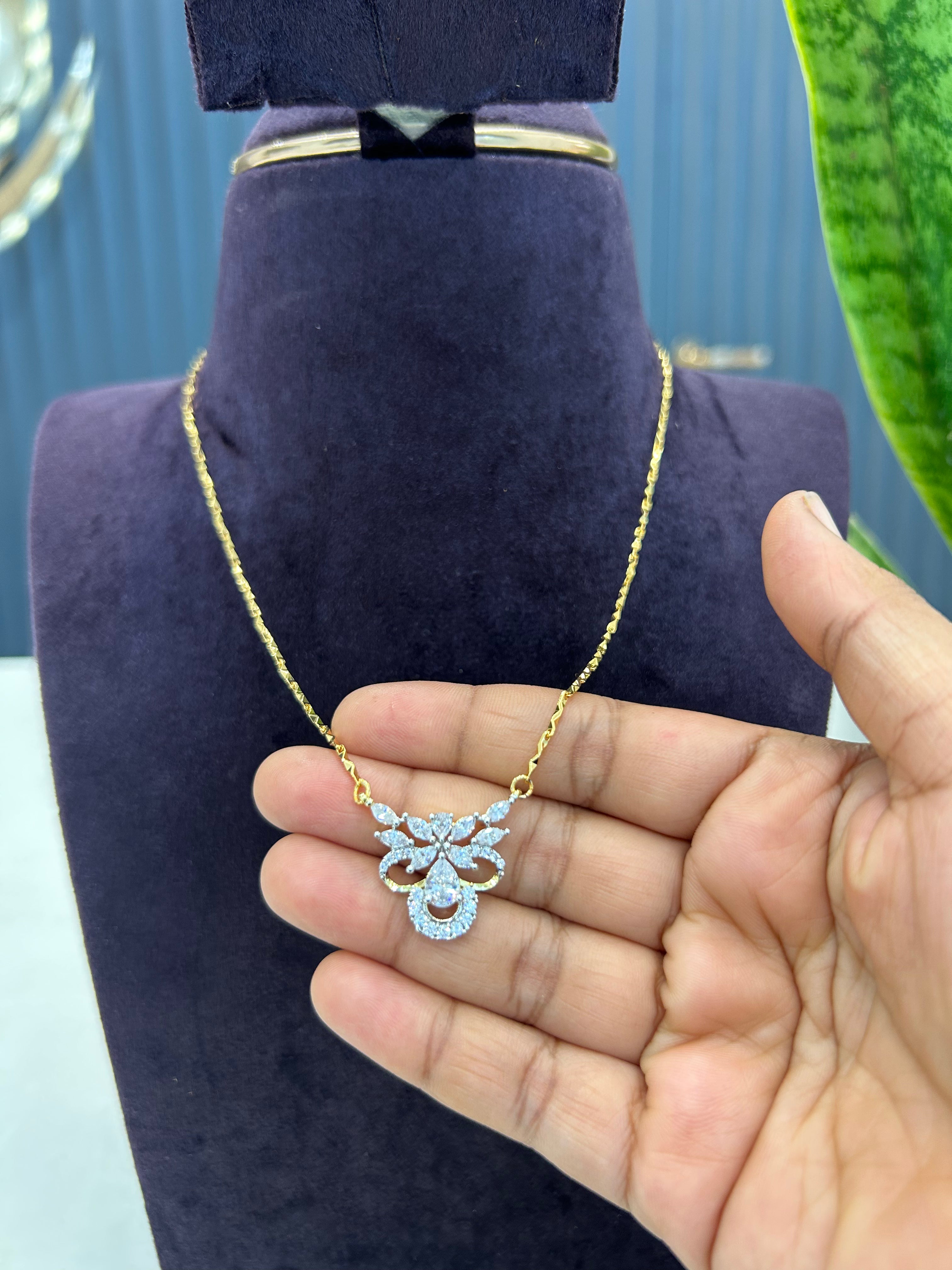 Beautiful diamond replica pendant with chain 18 inchs long