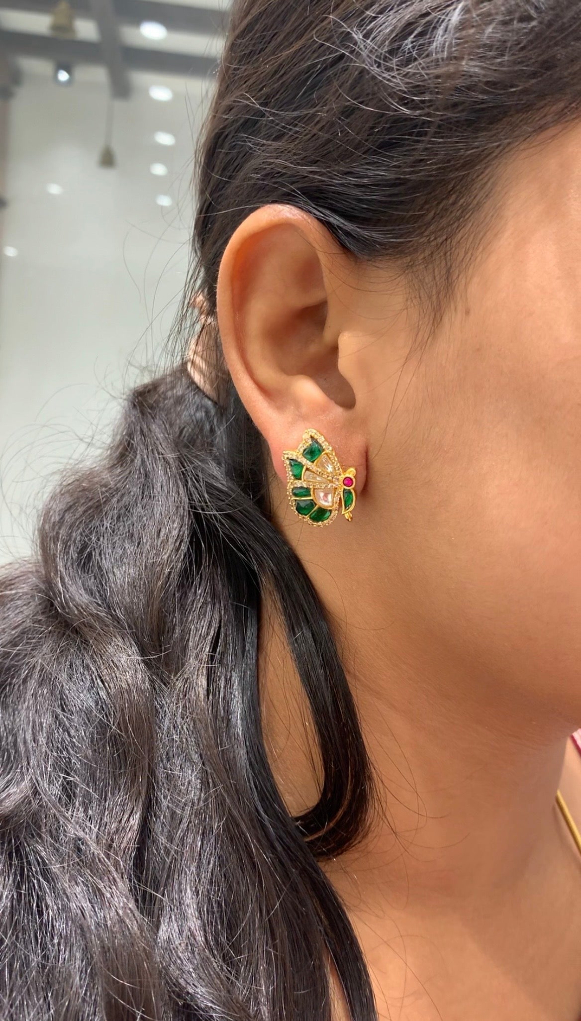 Beautiful butterfly 🦋 green stone studs with pushback