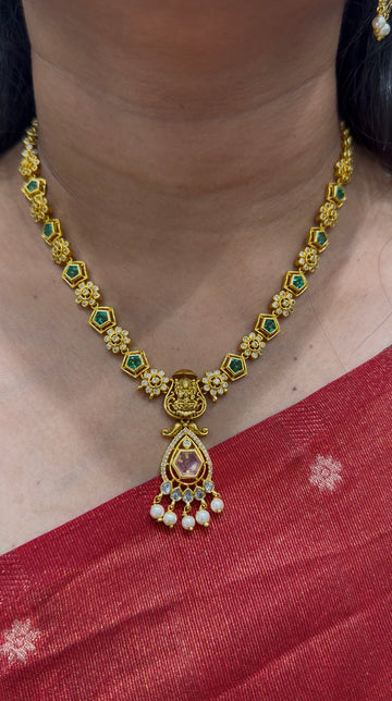 Beautiful green stone,Lakshmi devi necklace with pushback earrings