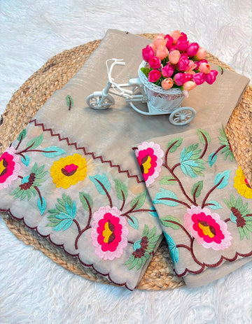 Crunchy fabric saree