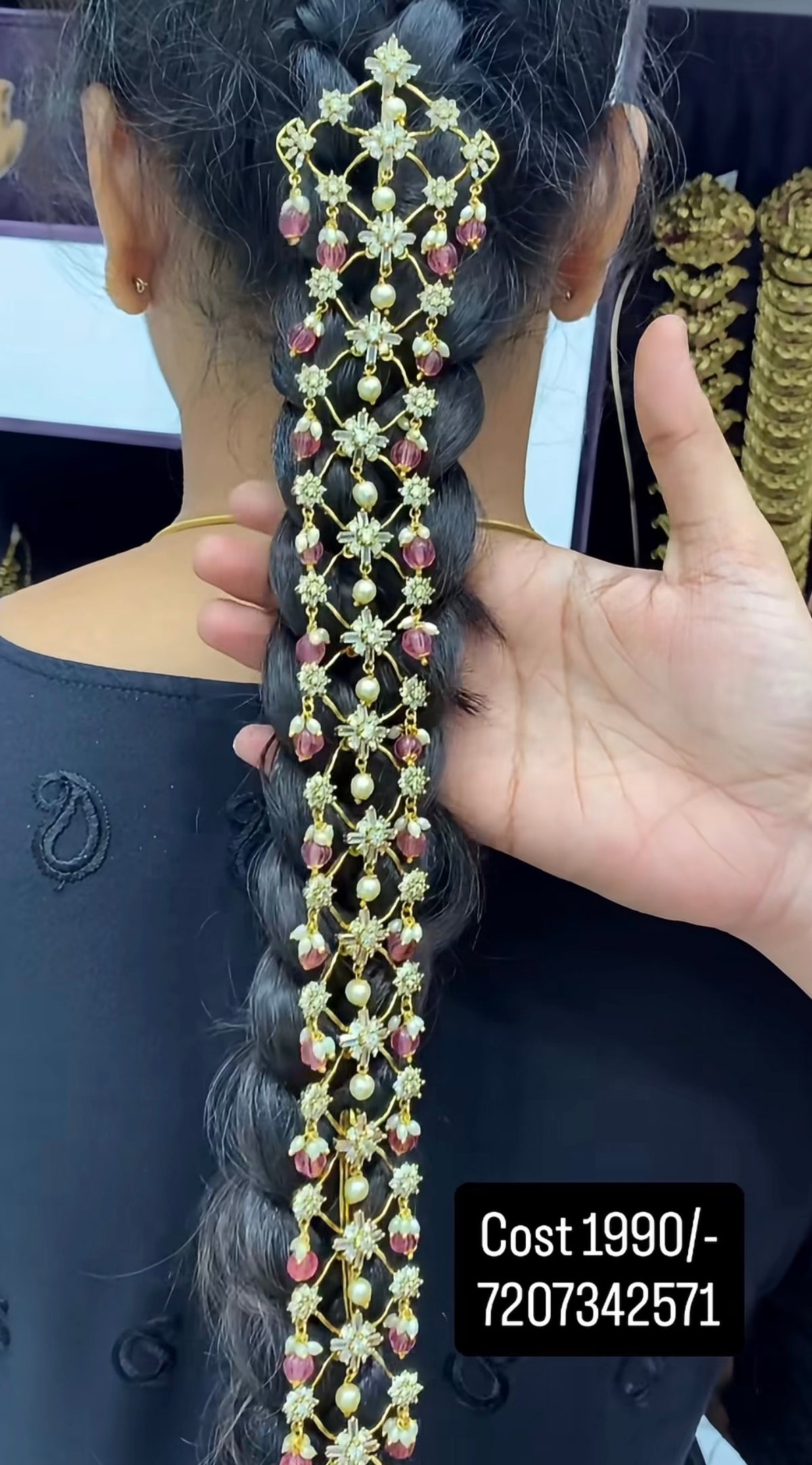 Beautiful white stones Jada with onions pink beads finishing