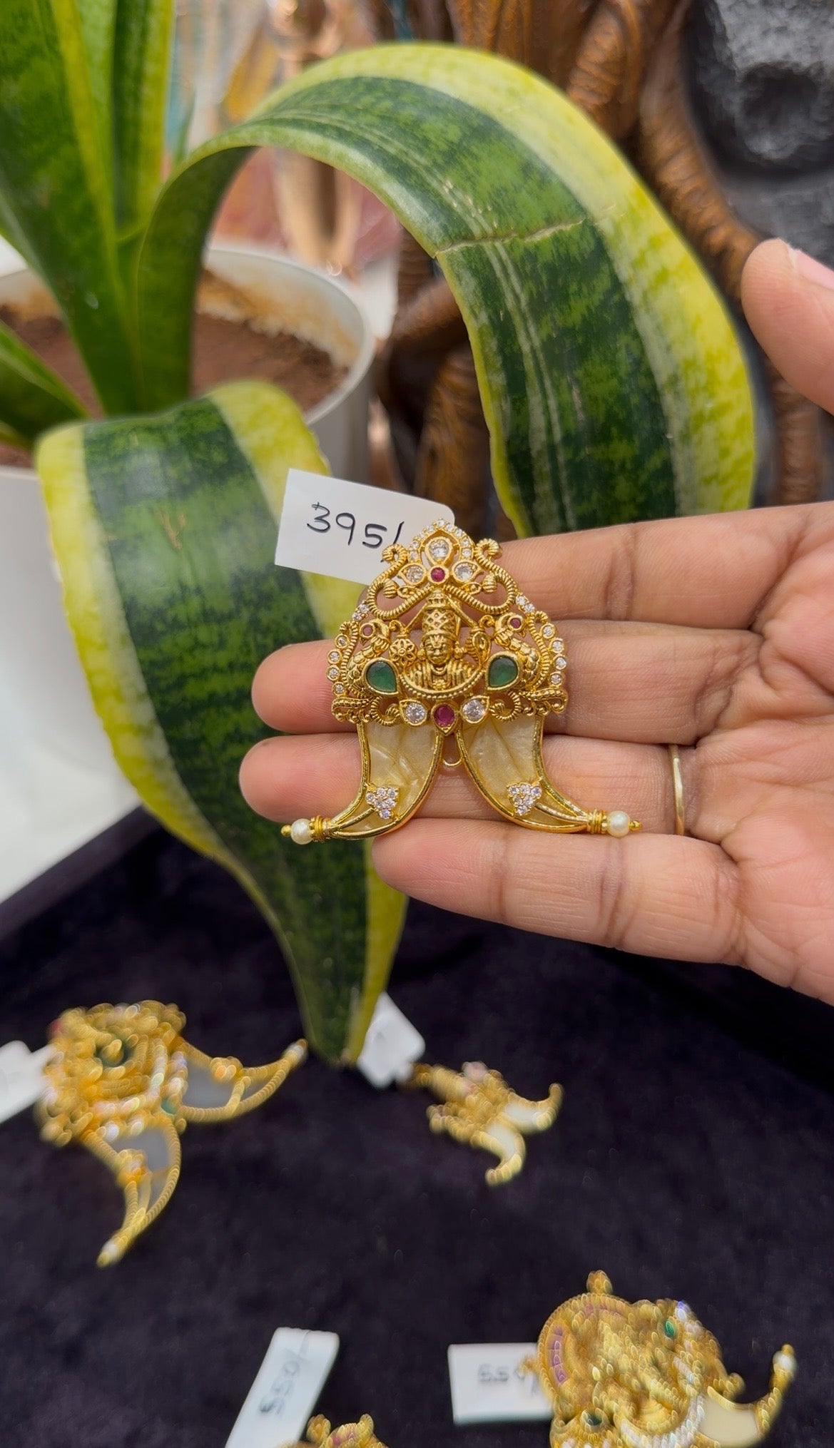 Beautiful Balaji pendant tiger nail with backhook