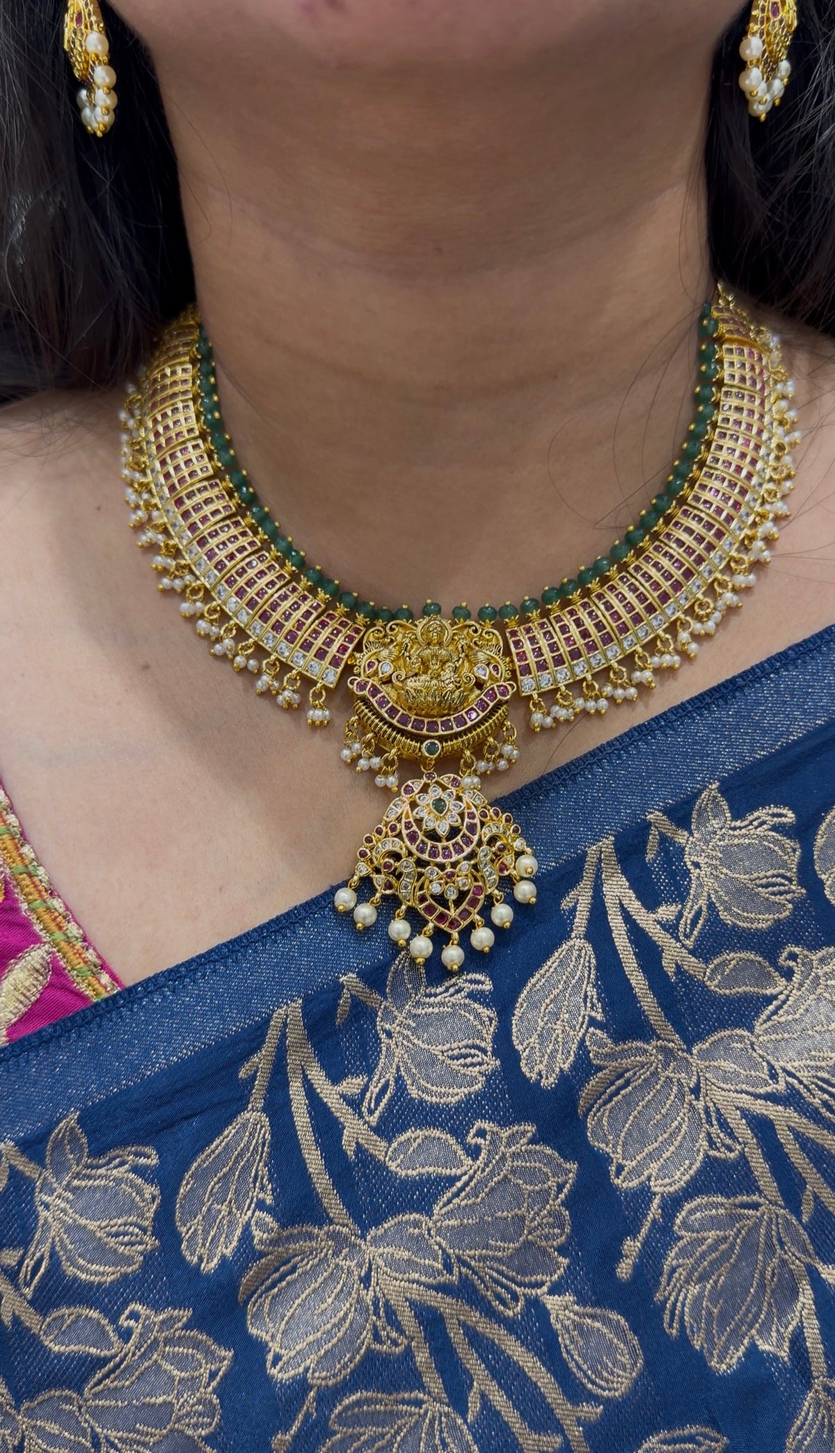 Beautiful pota stone detachable necklace with pushback earrings
