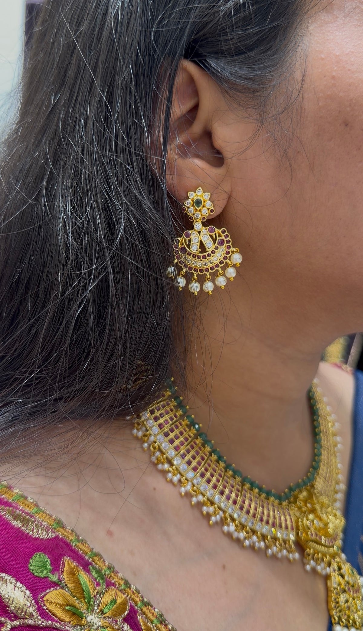Beautiful pota stone detachable necklace with pushback earrings