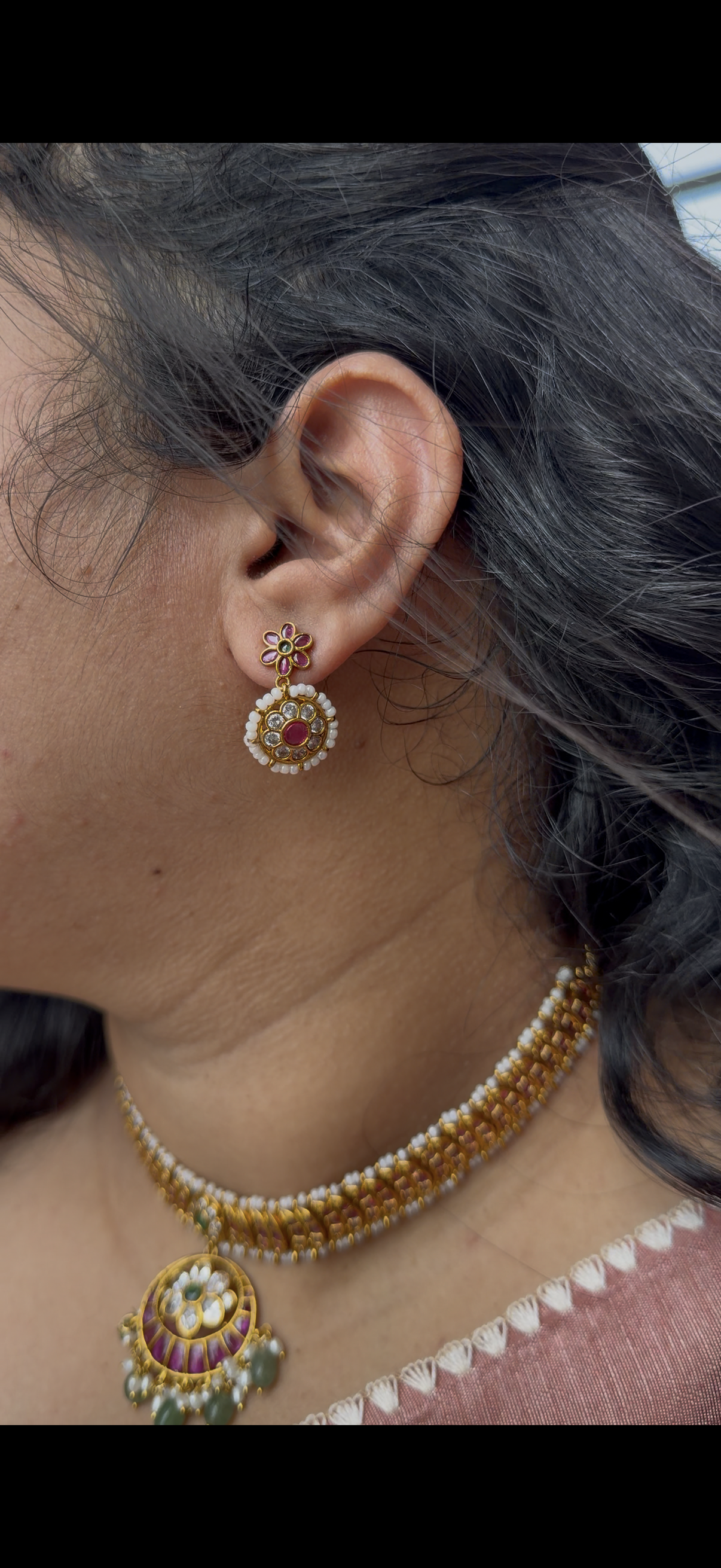 Beautiful pota stone necklace set with pushback earrings
