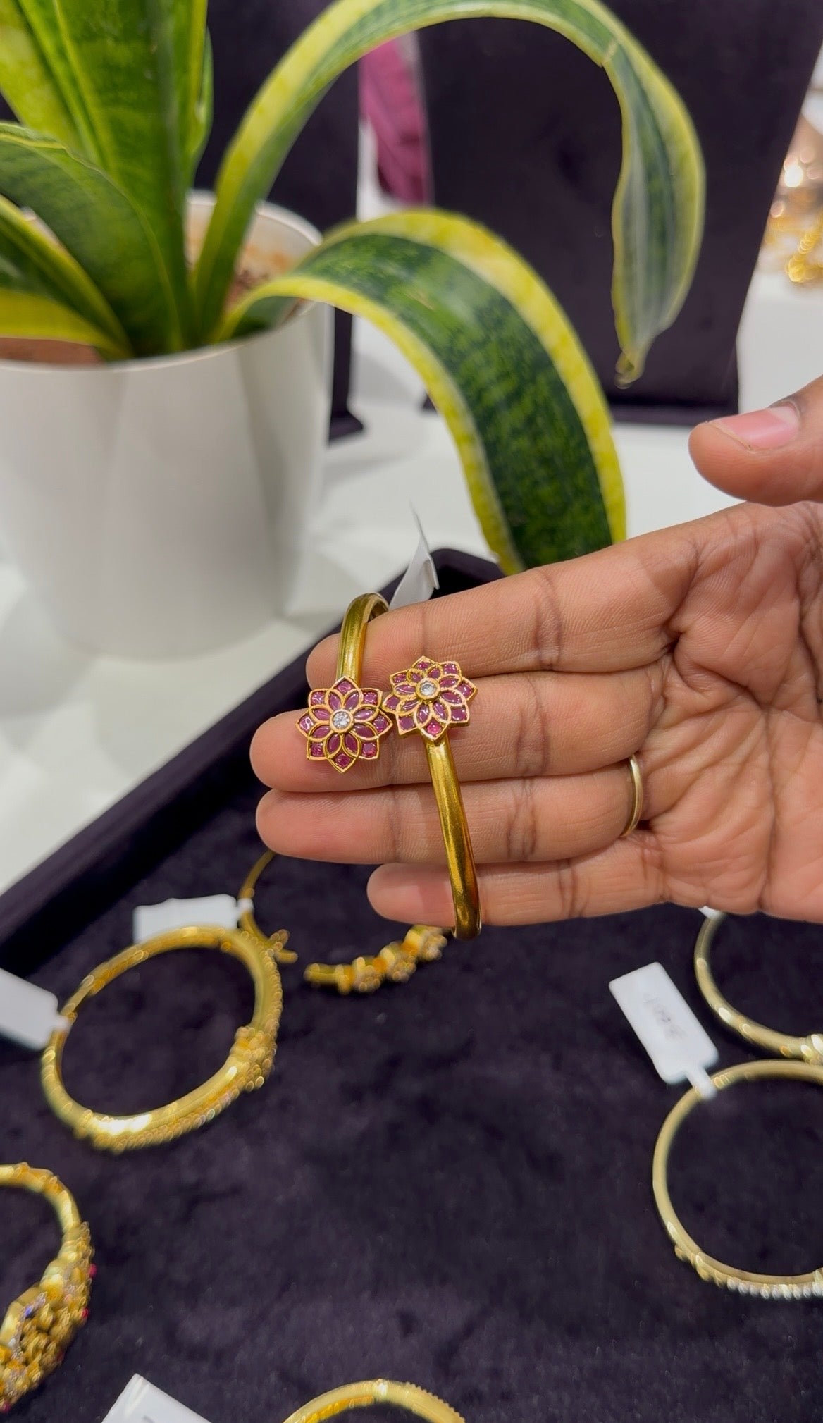 Beautiful pota stone openable bracelet