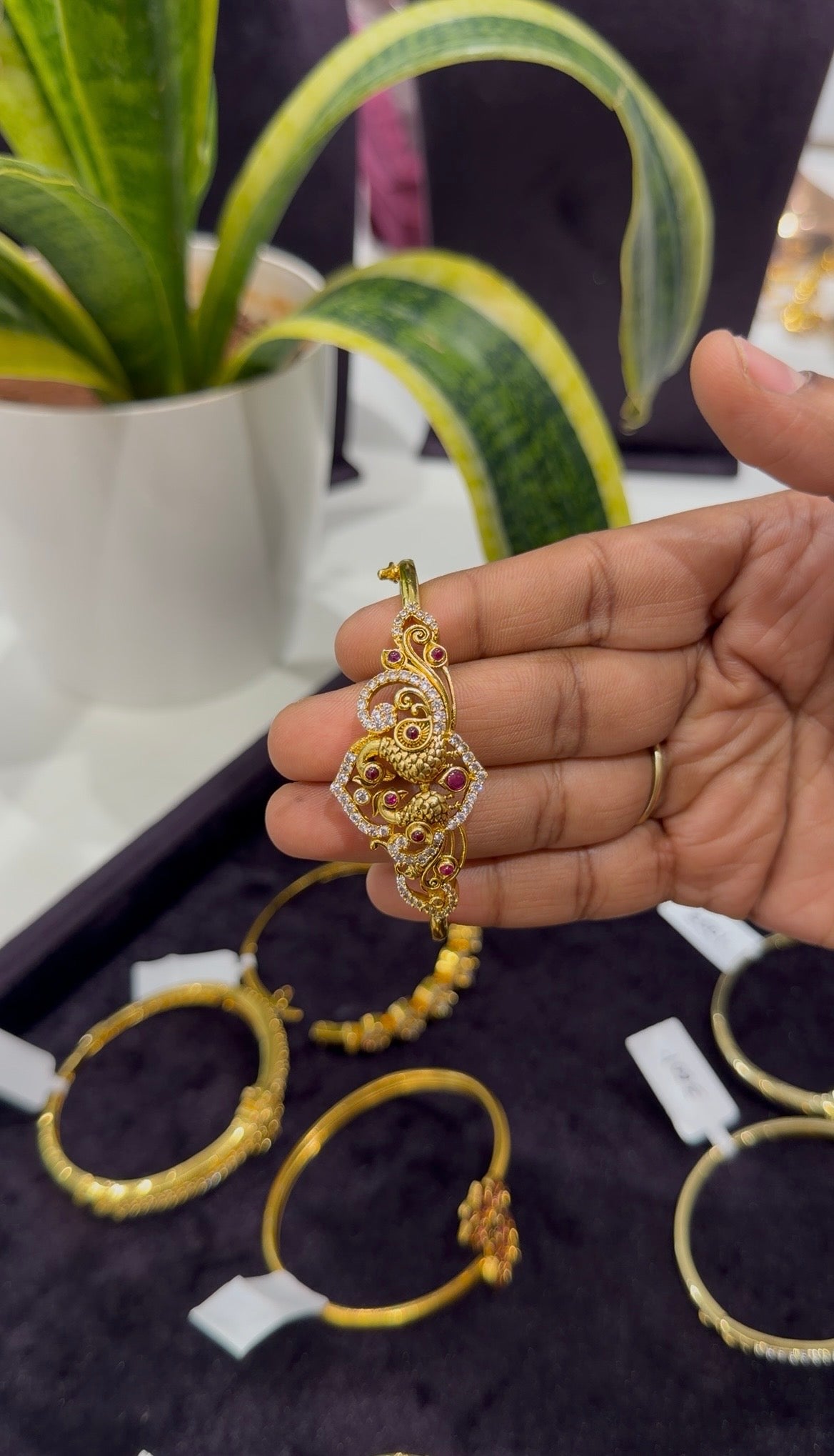 Beautiful peacock design openable bracelet