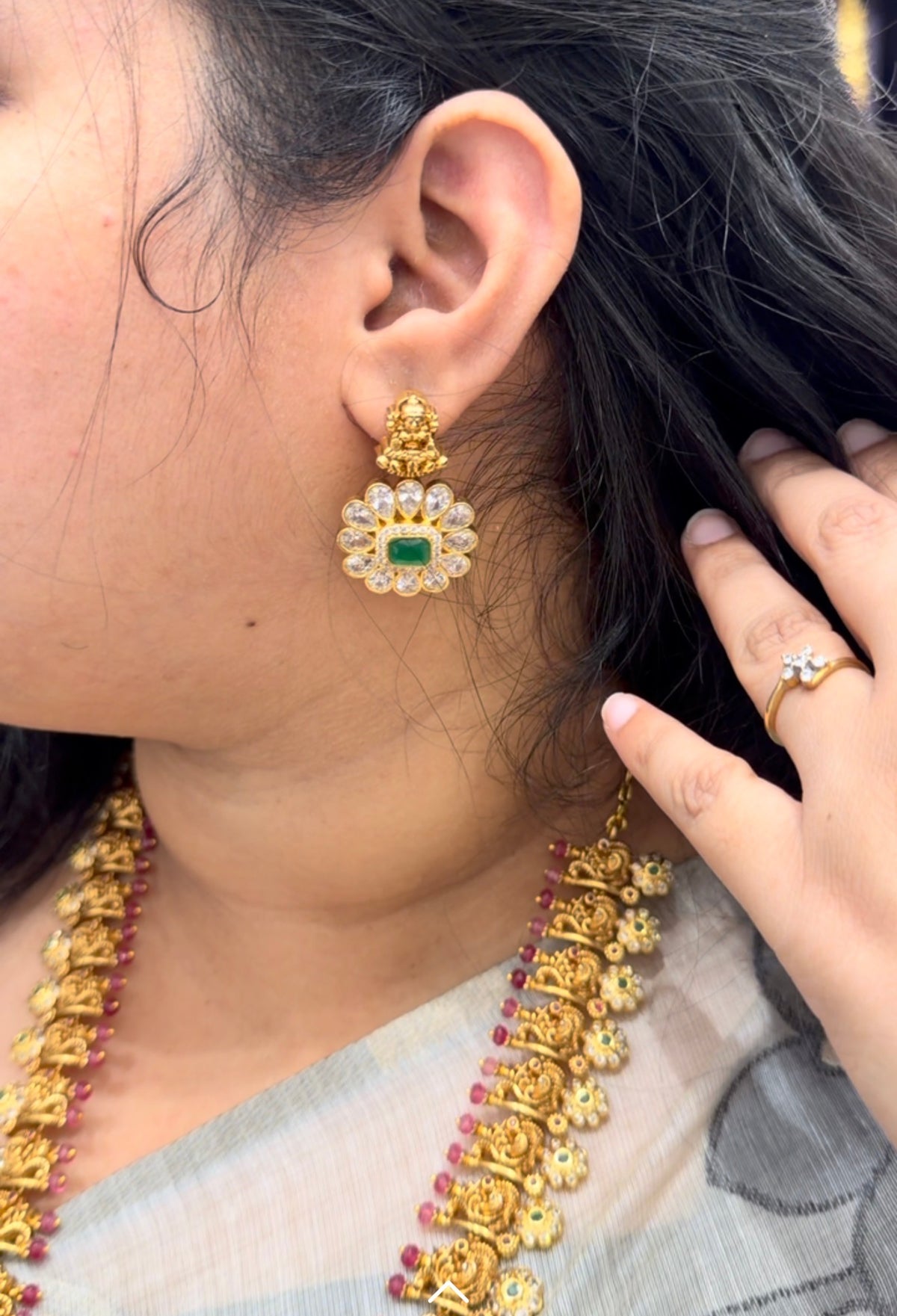 Beautiful uncut stone pendant peacock design long haram with screwback earrings