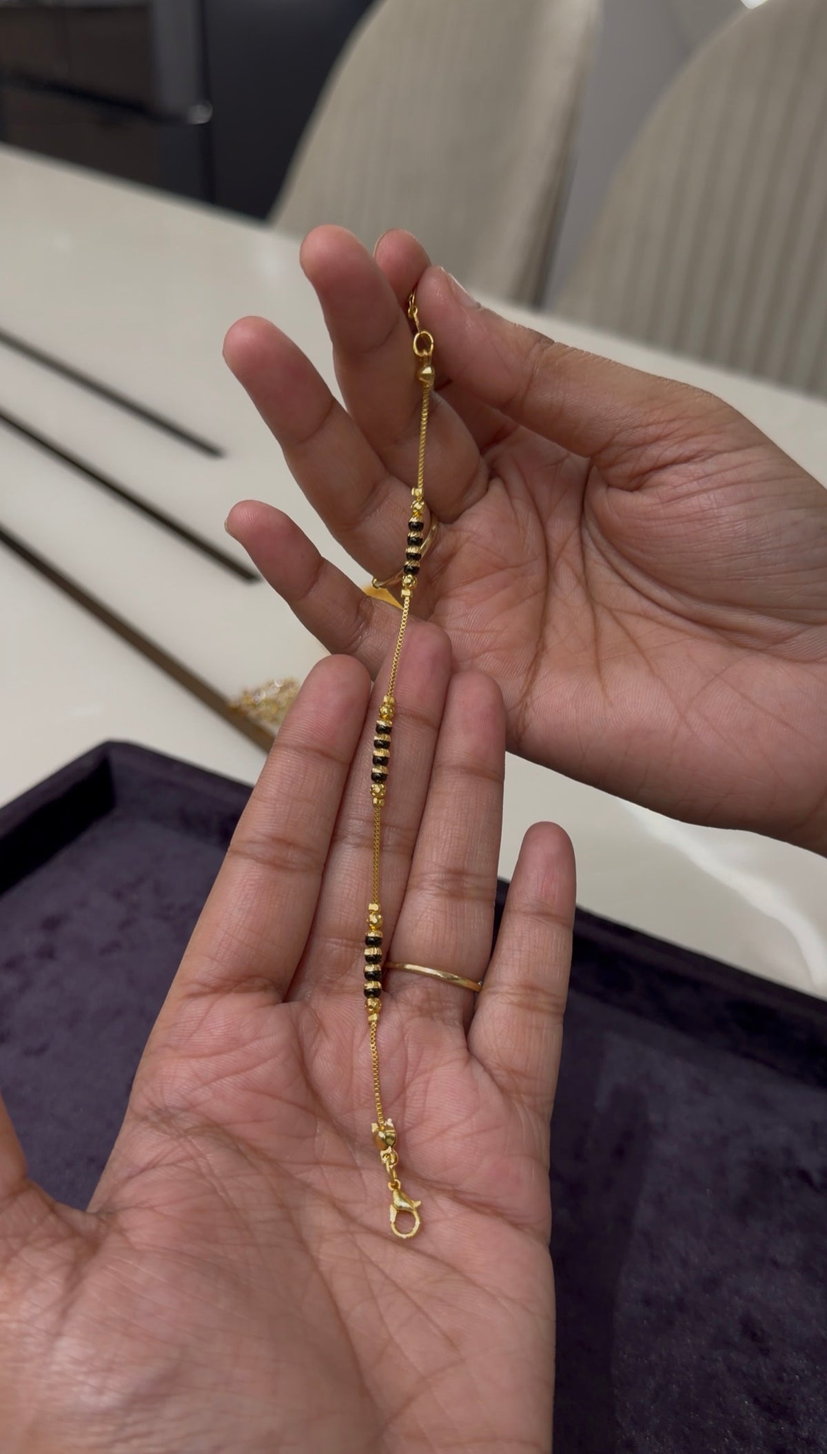 Beautiful simple blackbeads bracelet with adjustable rings