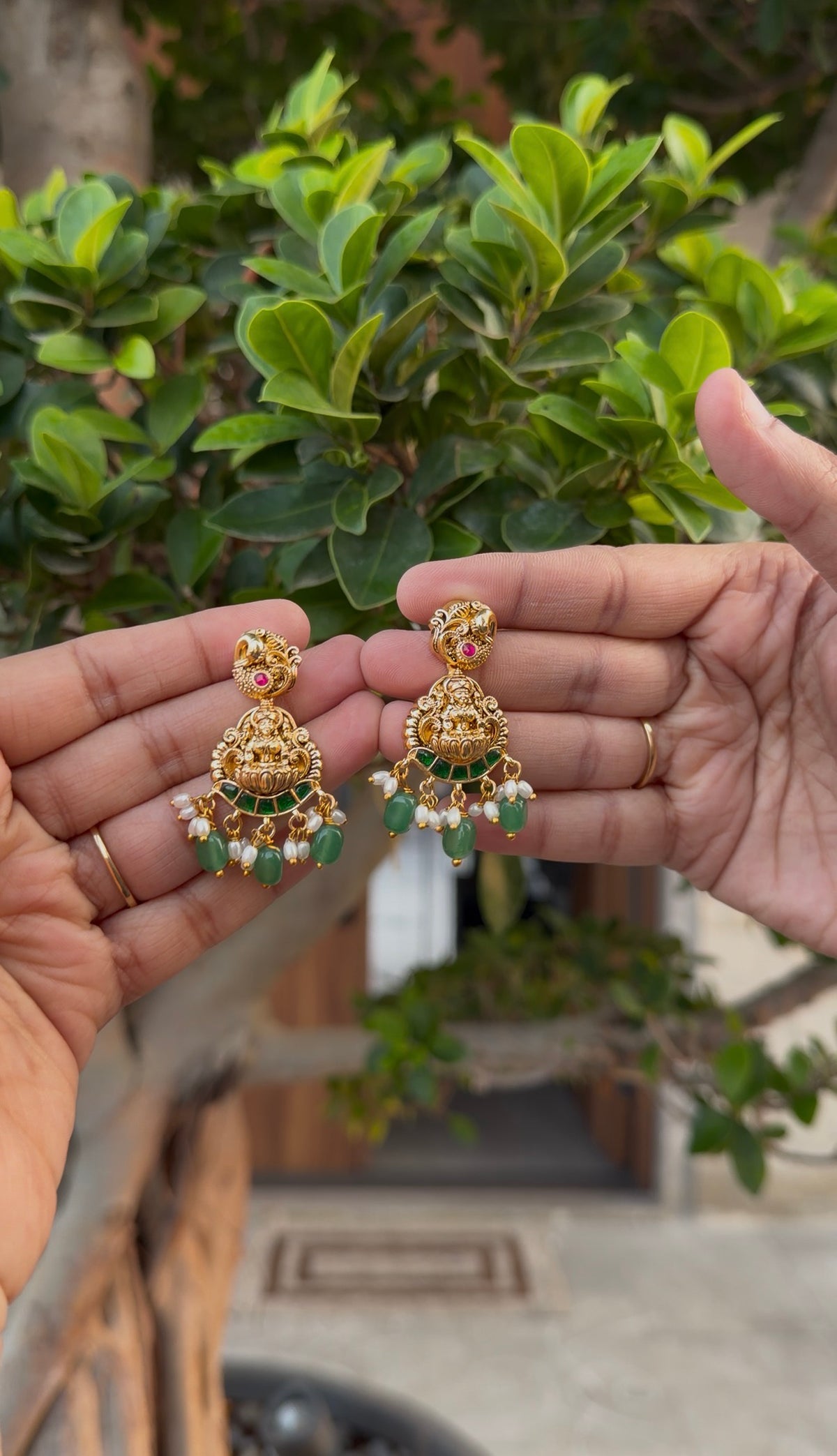 Beautiful Jadav stone Lakshmi devi idol  necklace with pushback earrings
