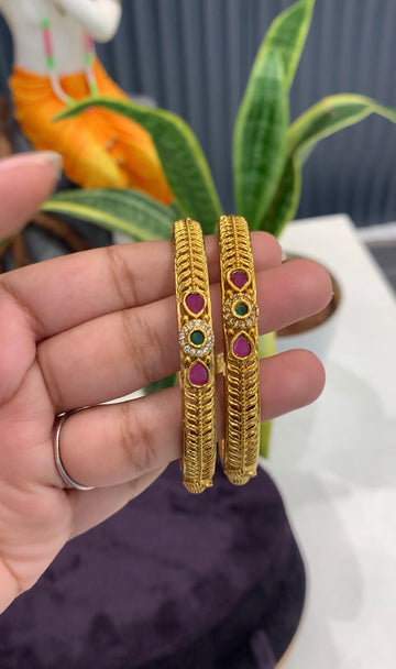 Beautiful pota stone bangles