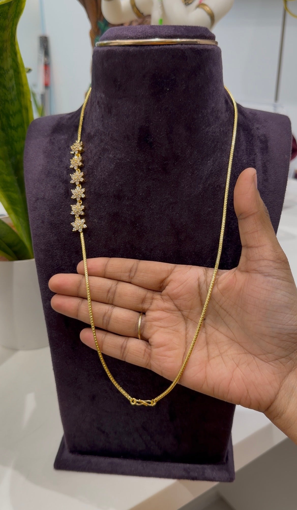 Beautiful side locket thali chain 24 inchs long