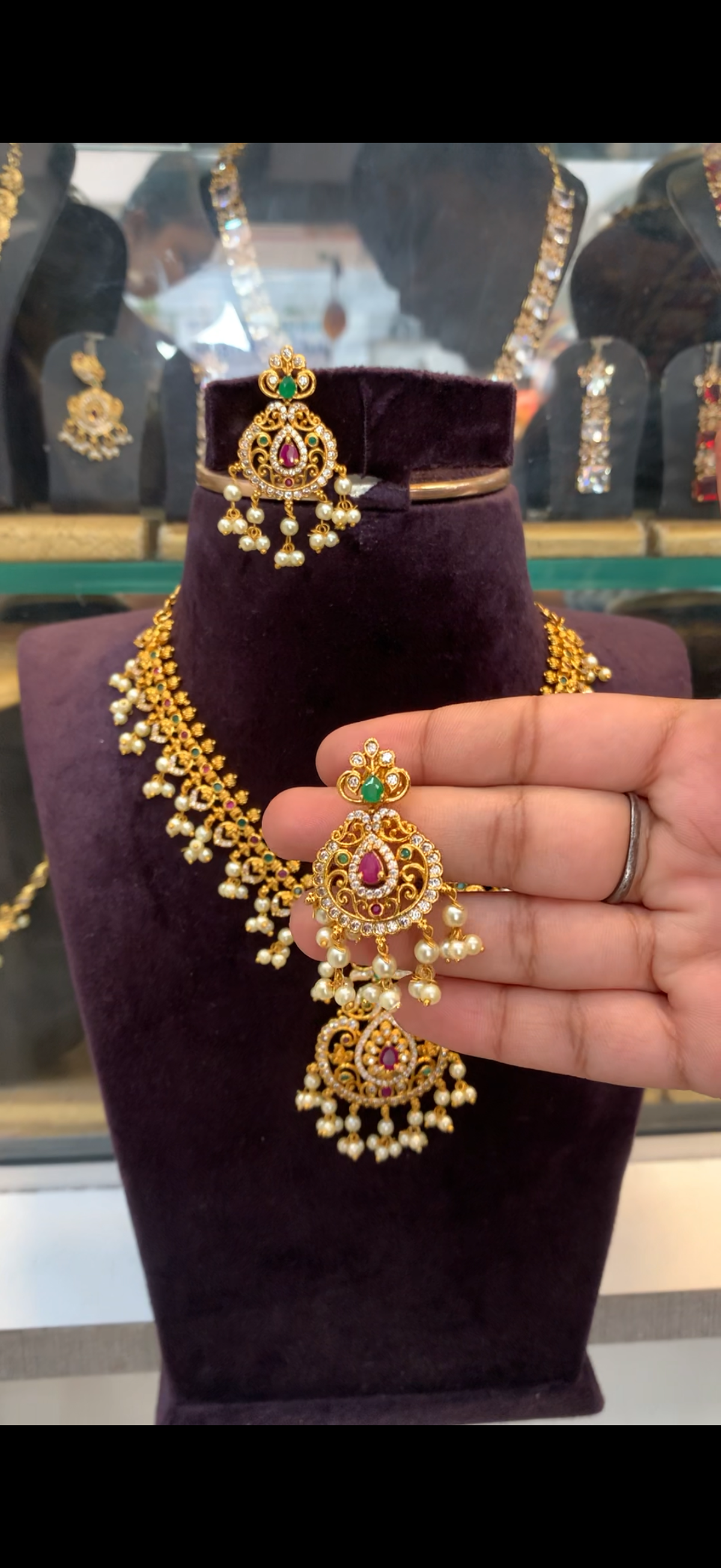 Beautiful guthapusalu Necklace set with pushback earrings