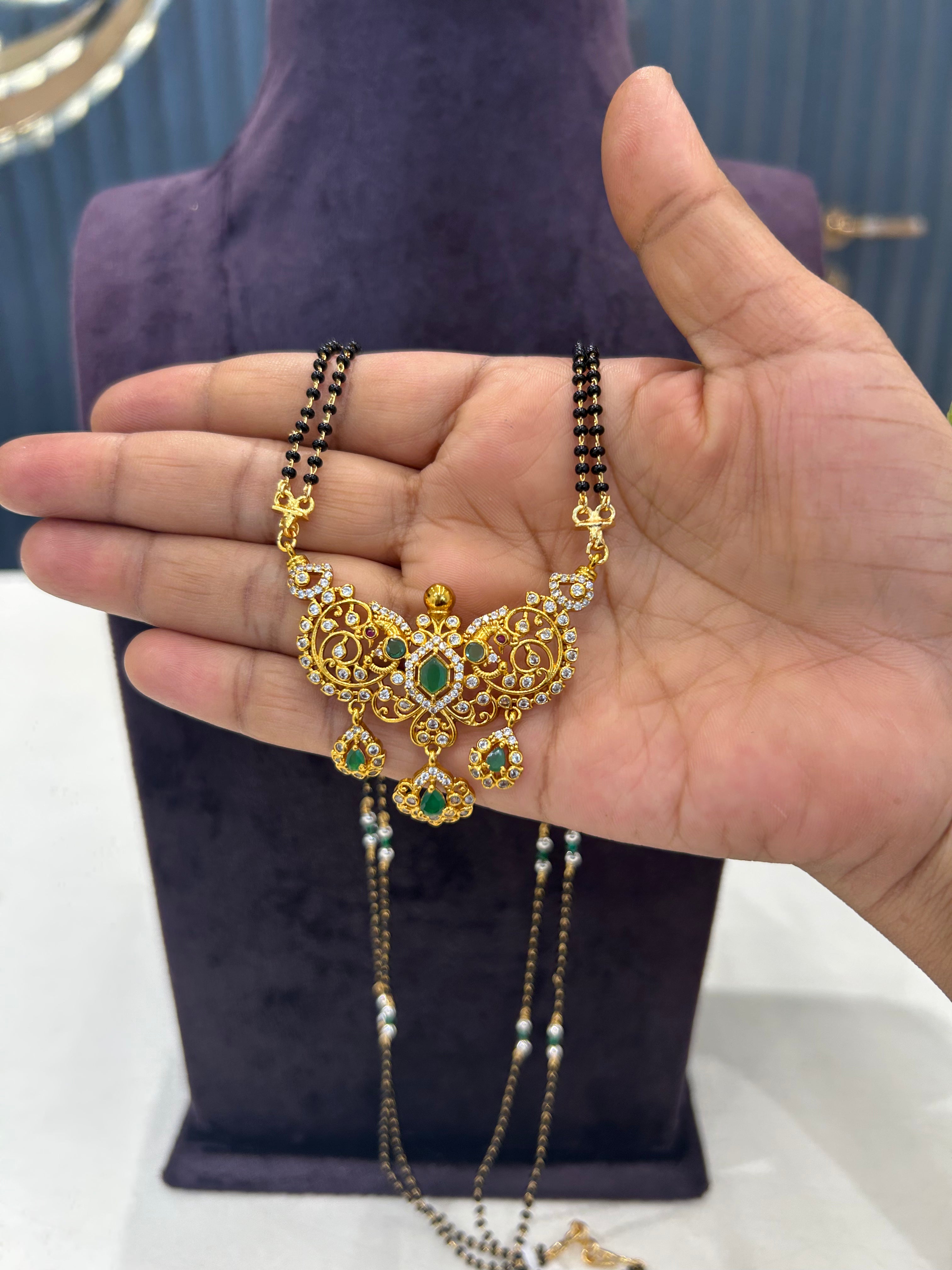 Beautiful pendant with blackbeads chain 24 inch long