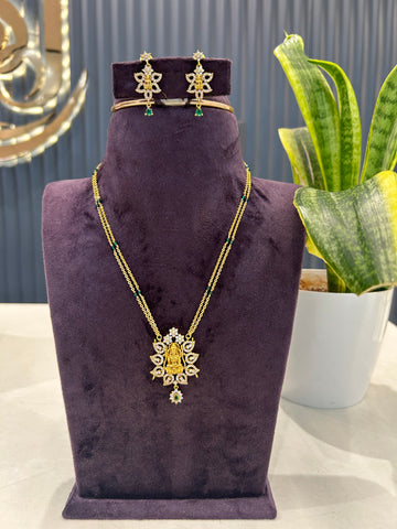 Beautiful Lakshmi devi pendant set with handmaking Chandraharam chain 18 inchs long