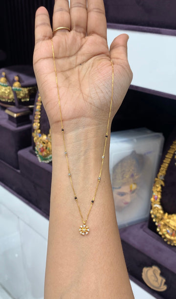 Beautiful simple blackbeads chain 18 inchs long