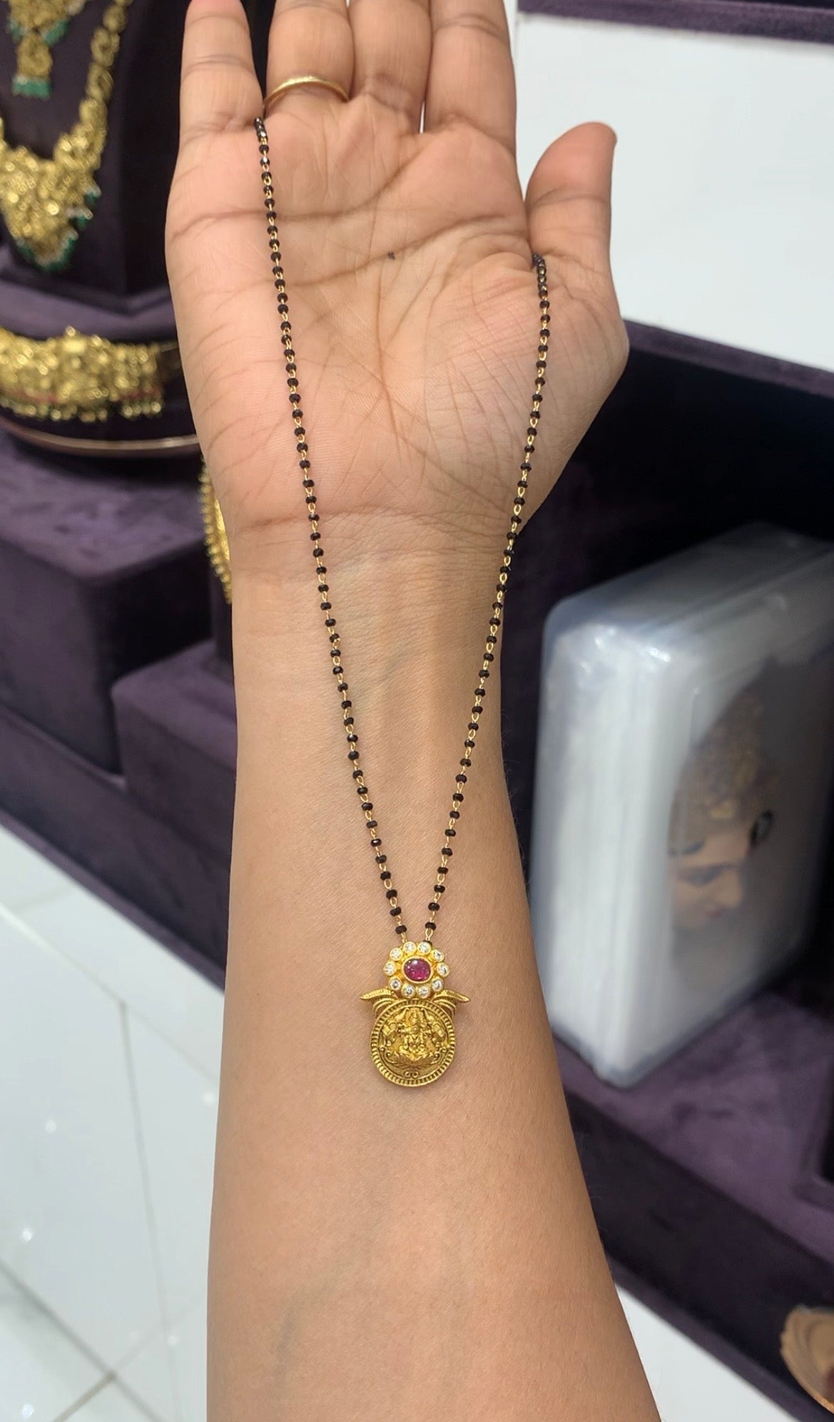 Beautiful kasula model locket with Blackbeads chain 18 inchs long