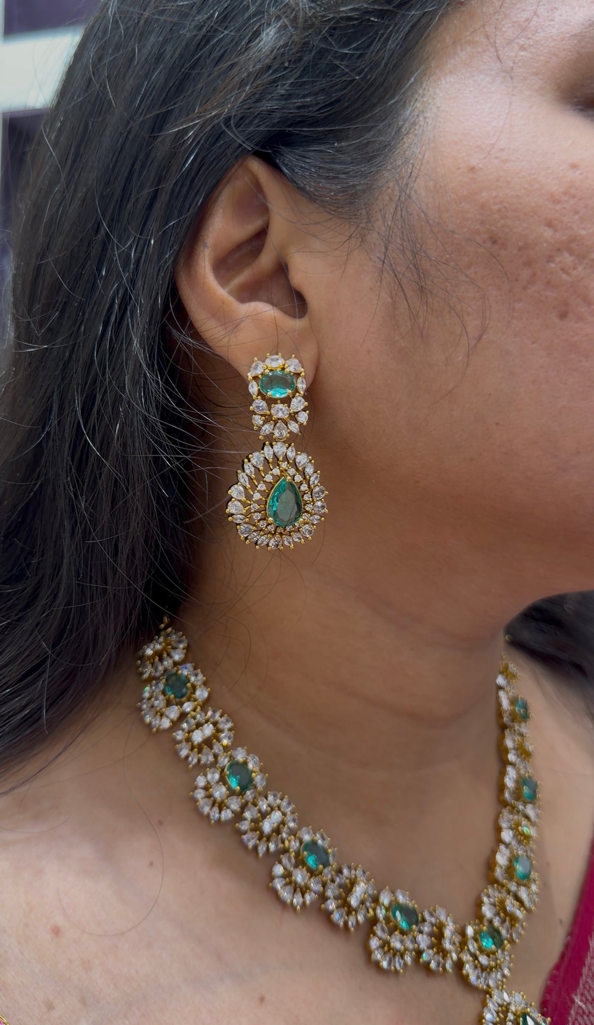 Beautiful green & white stone necklace set with pushback earrings