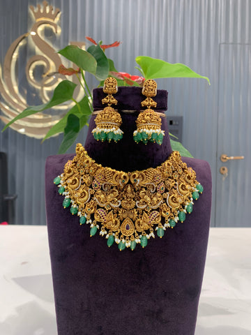 Beautiful 3D chocker  set