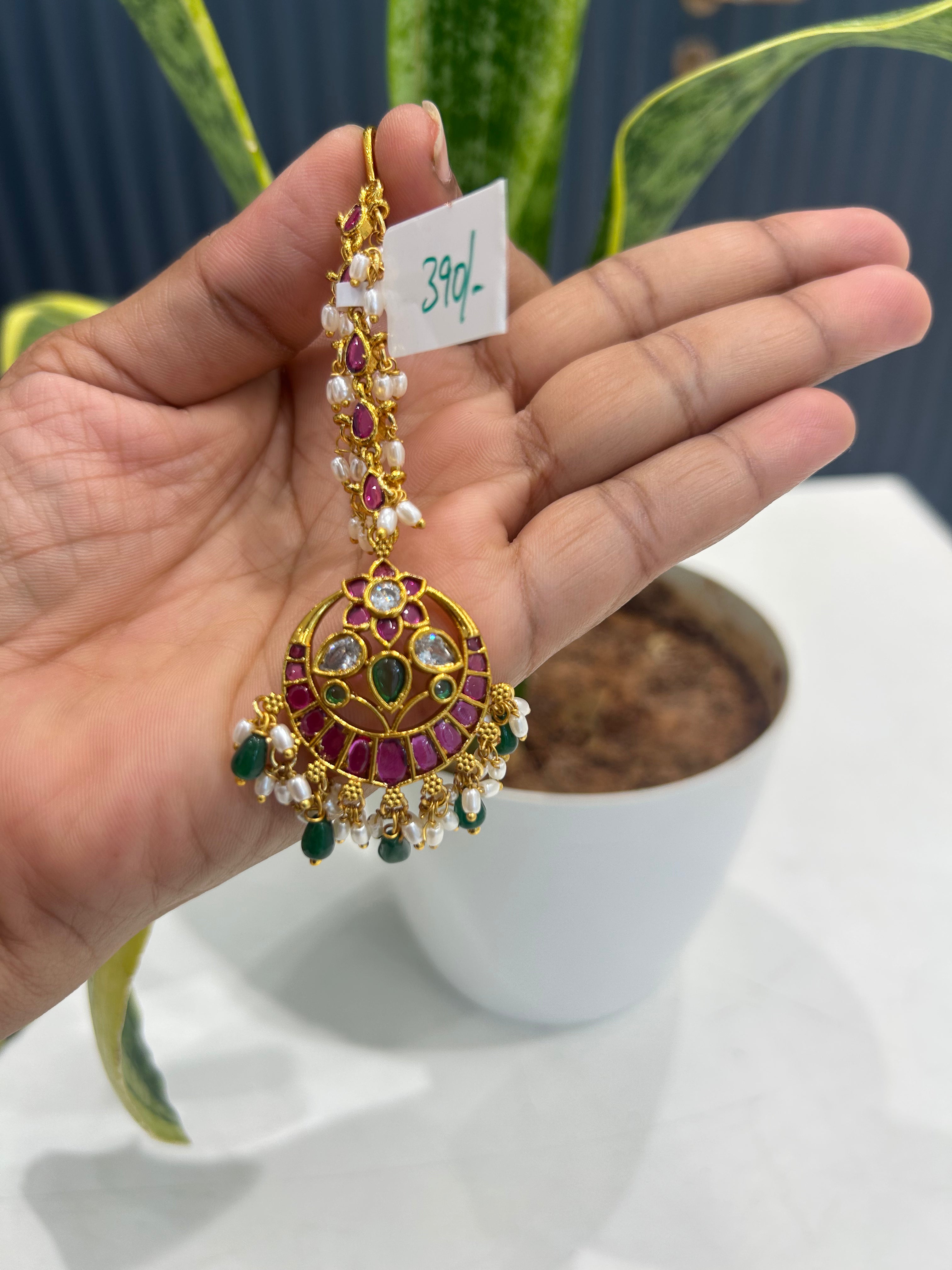 Beautiful pota stone tikka with green beads