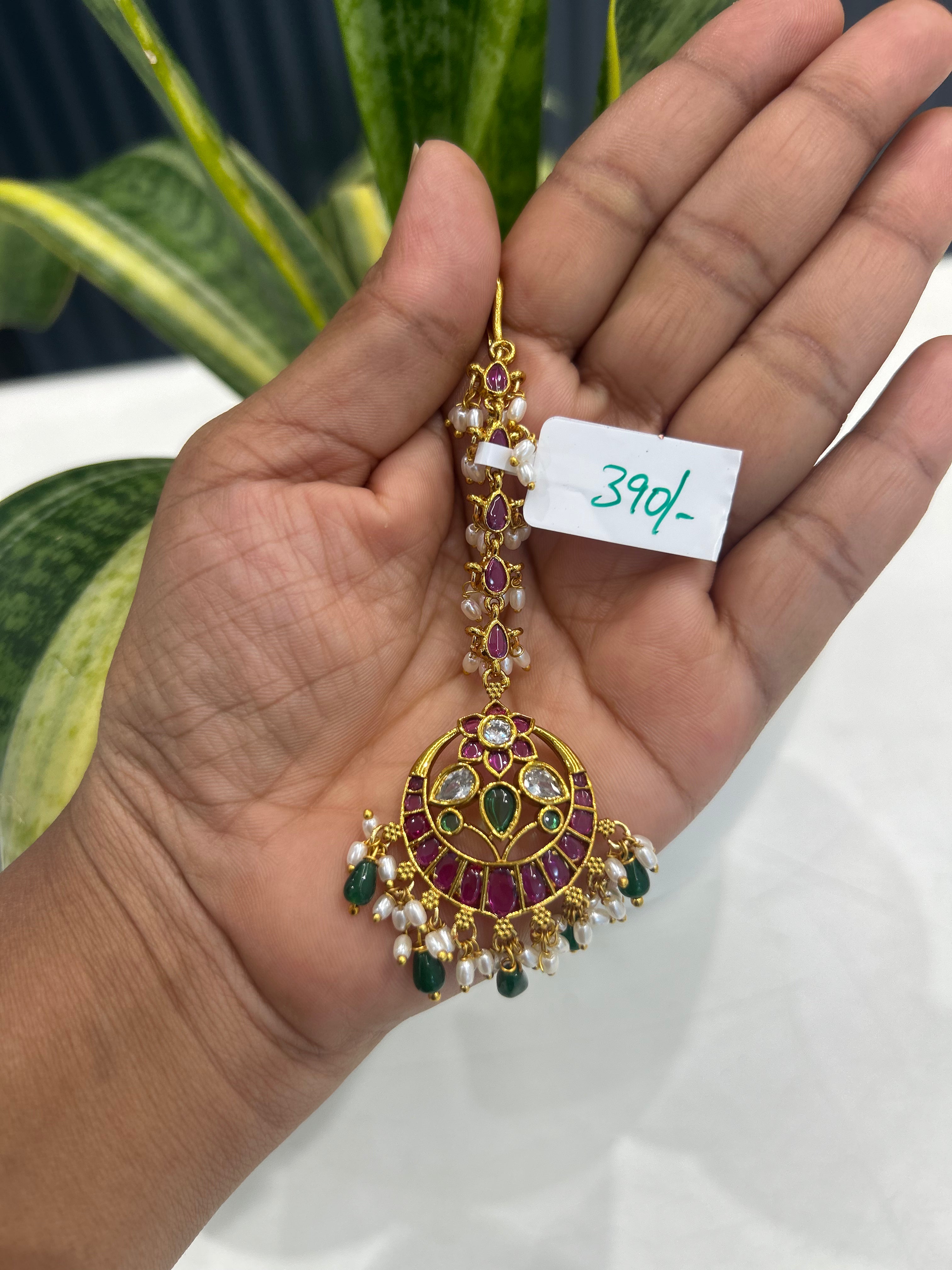 Beautiful pota stone tikka with green beads