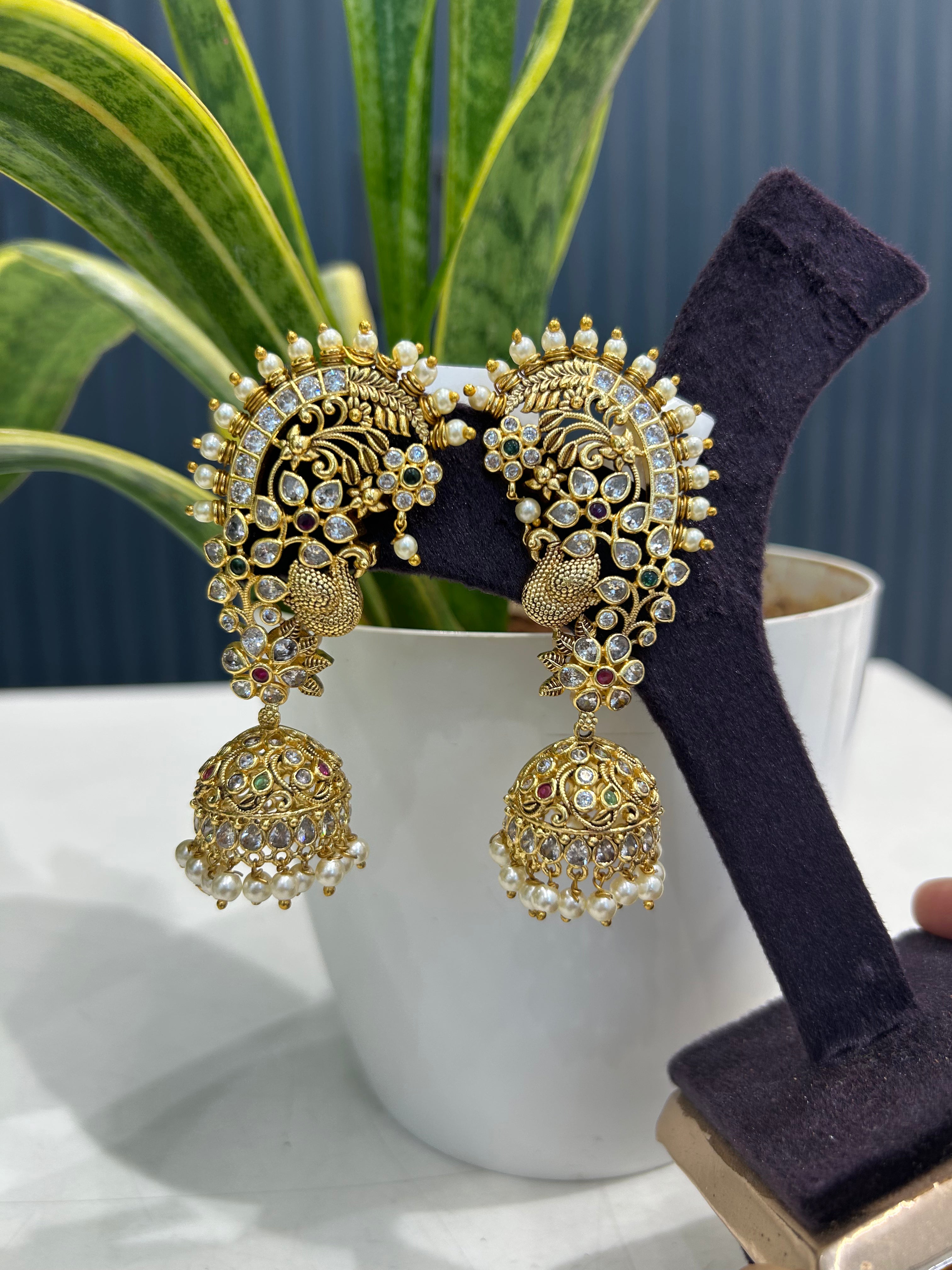 Beautiful uncut stones peacock design earcuffs with pushback