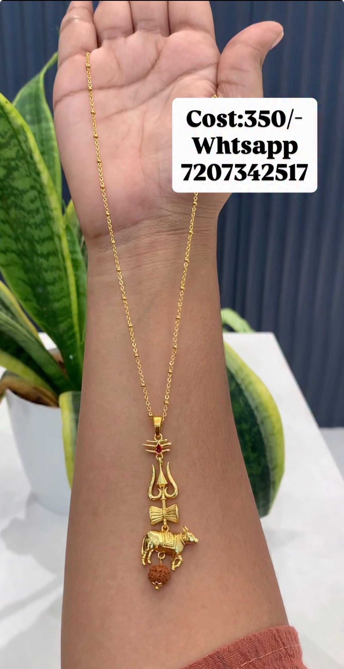 Beautiful damarukam locket with chandraharam chain 18 inchs long