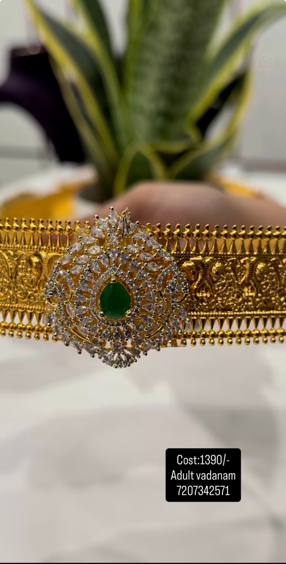 Beautiful CZ stone pendant adult vaddanam