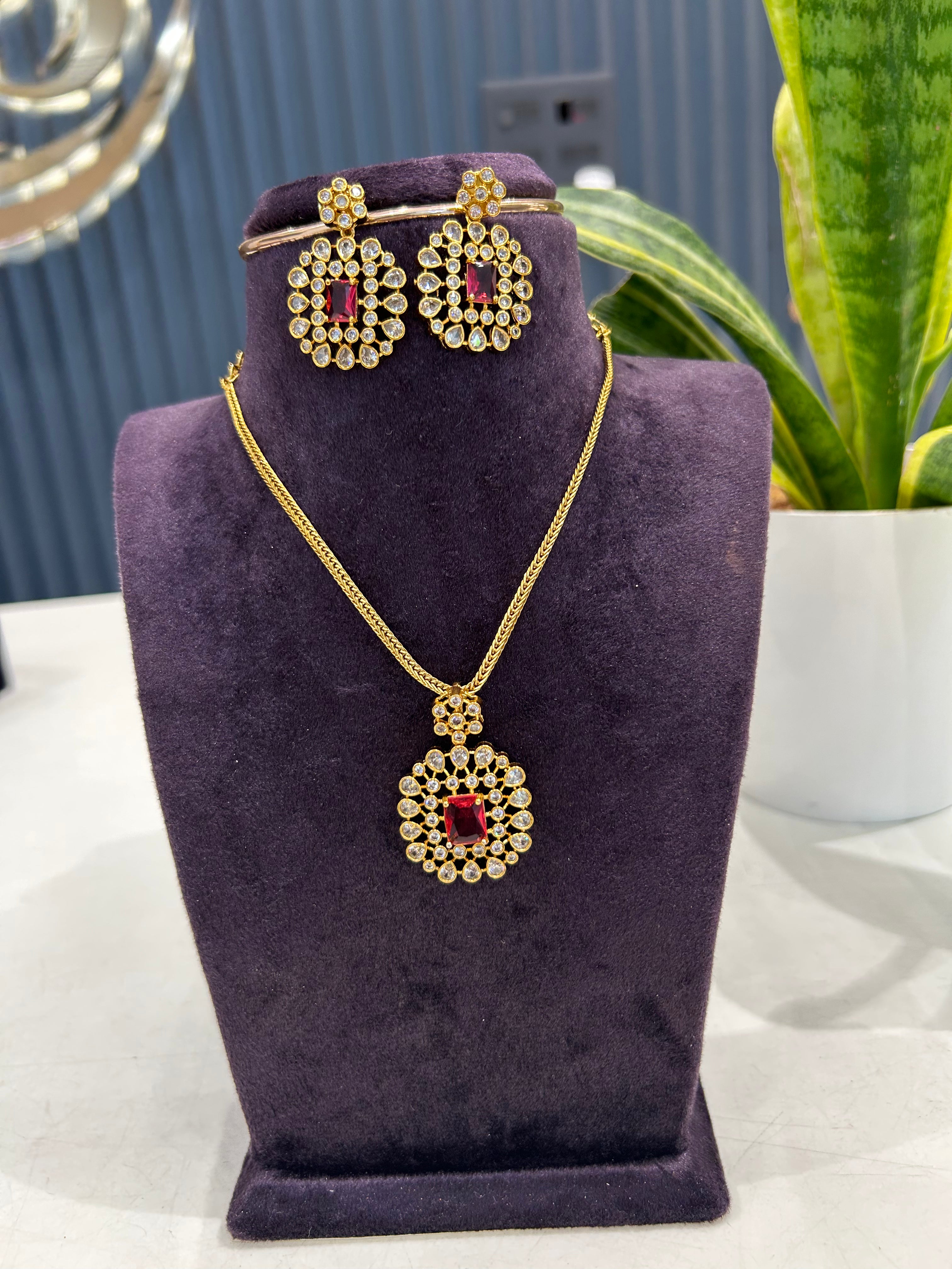 Beautiful uncut stone nanpatti model necklace with pushback earrings