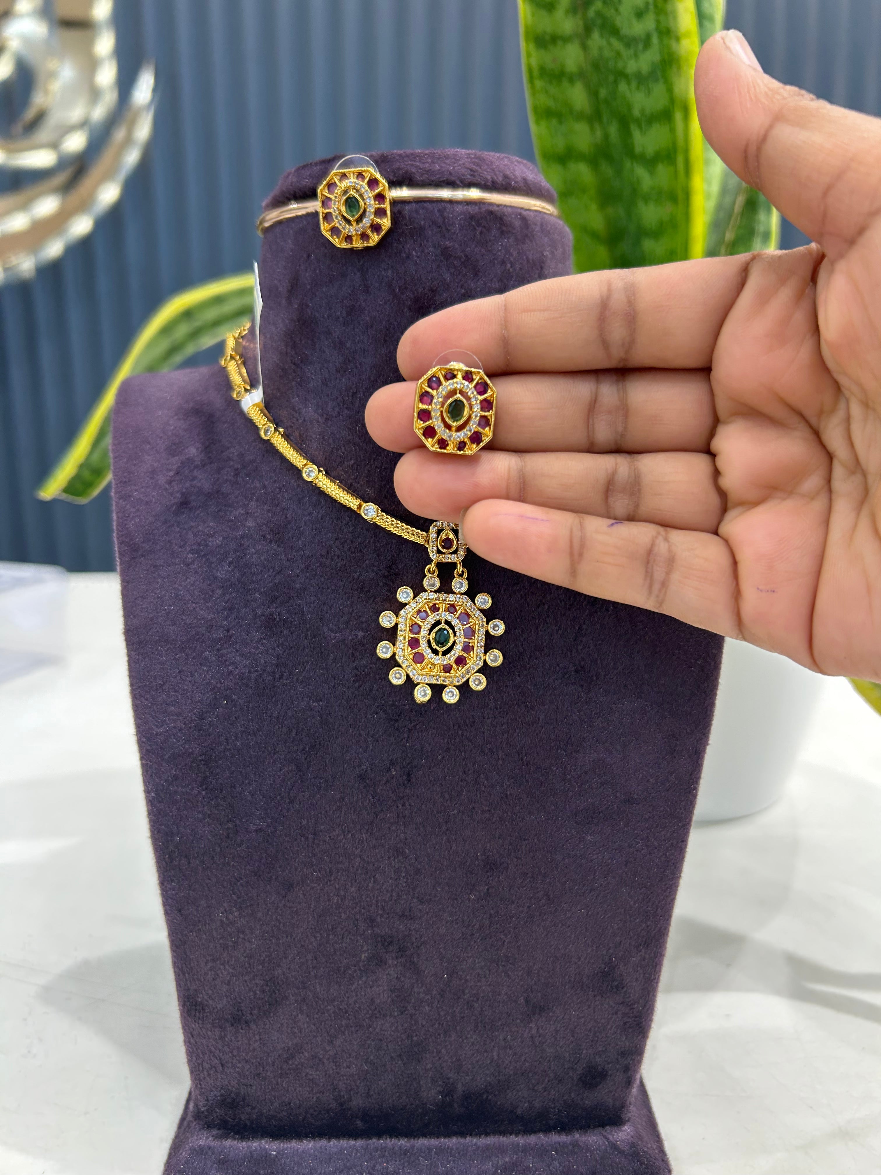 Beautiful pota stone nanpatti model necklace with pushback earrings