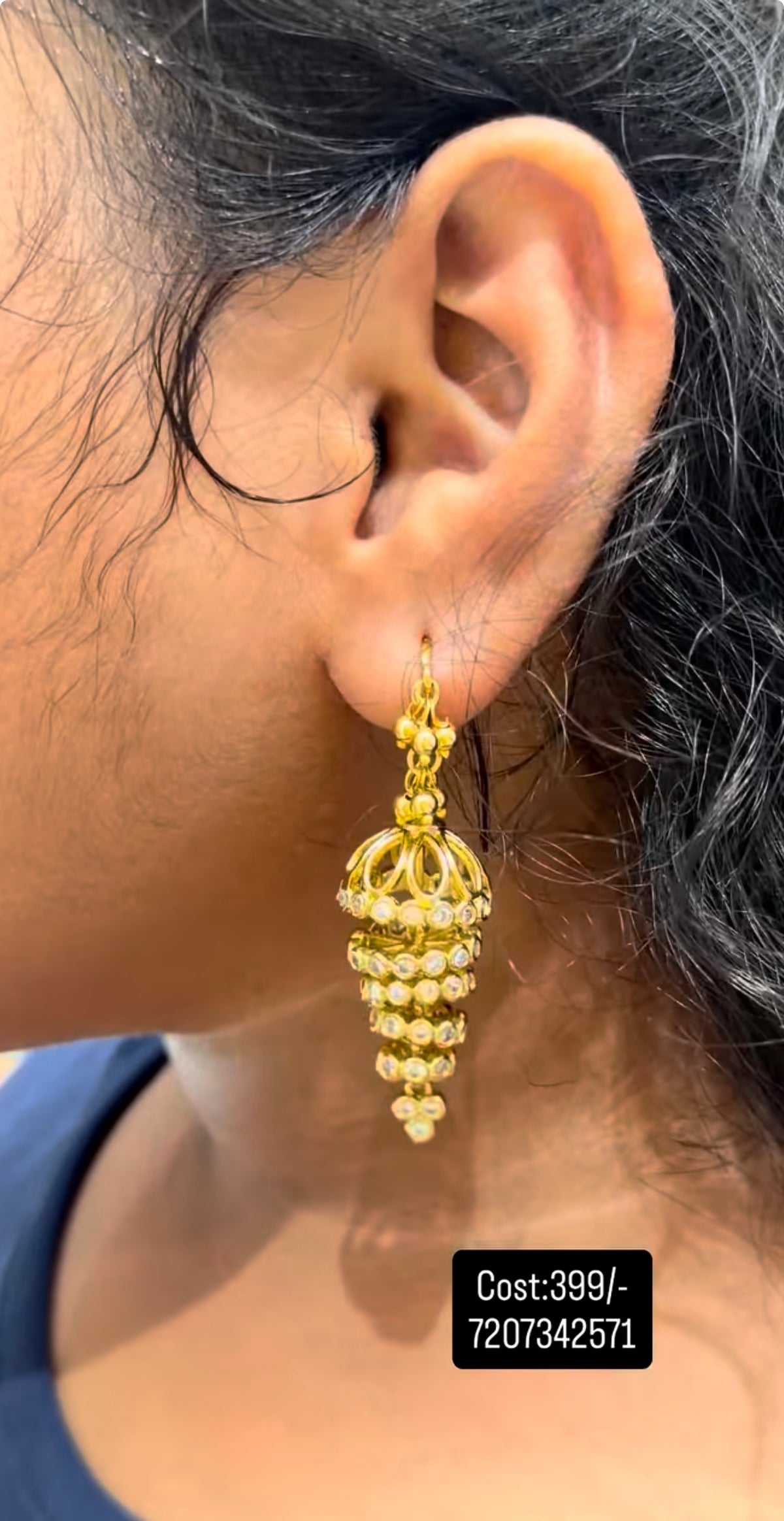 Beautiful white stone ear hangings