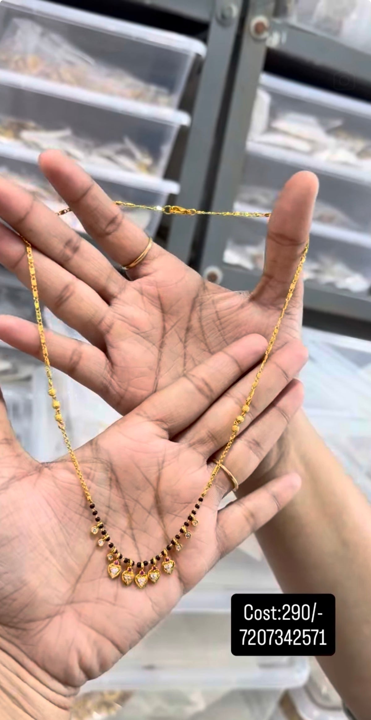 Beautiful simple blackbeads chain 18 inchs long