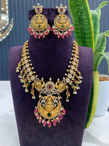 Beautiful uncut stones peacock design necklace with screwback earrings
