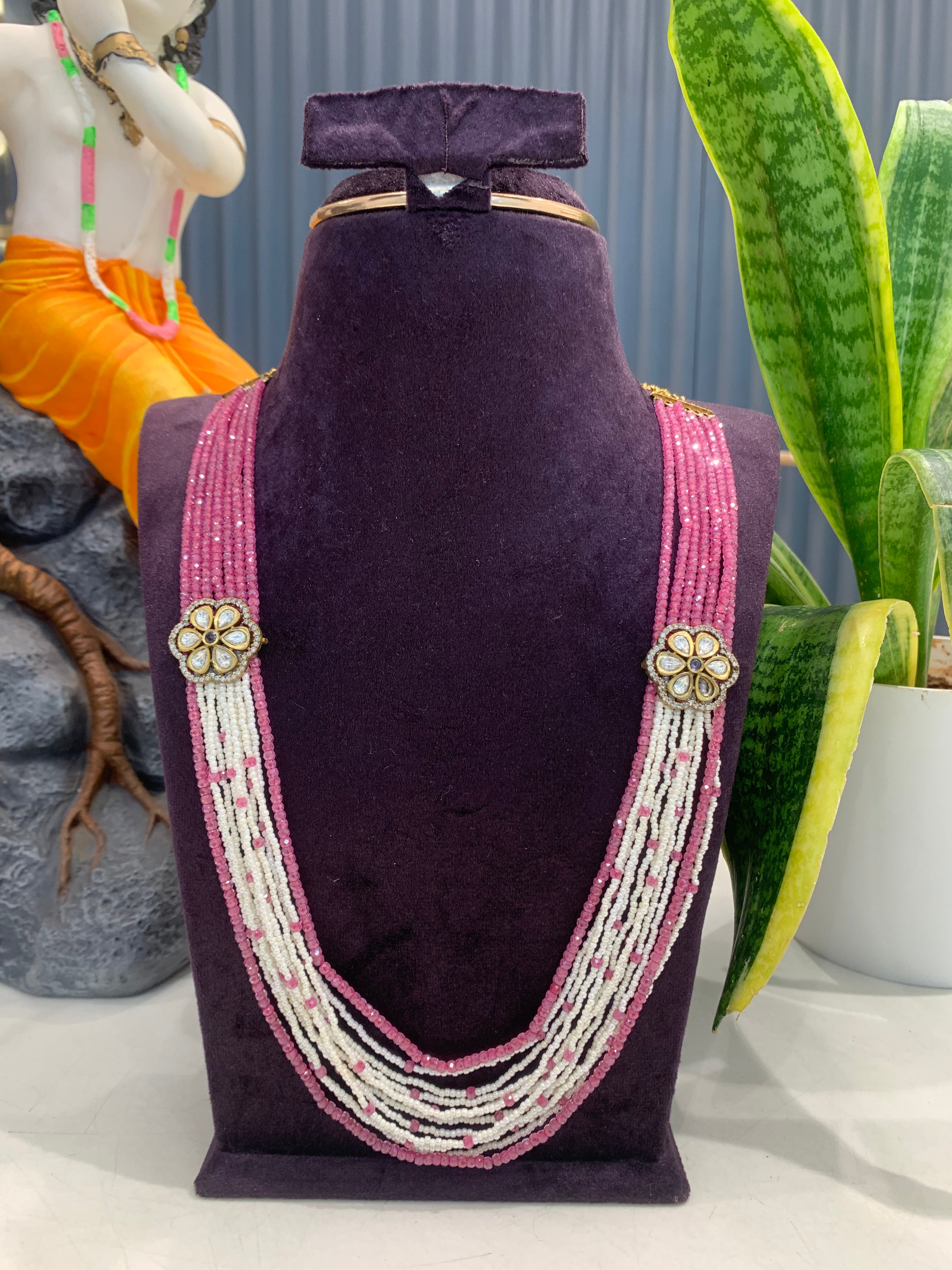 Beautiful Victoria polish side pendant pink & white beads mala
