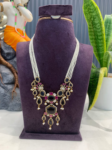 Beautiful CZ purple stones pendant white bada mala