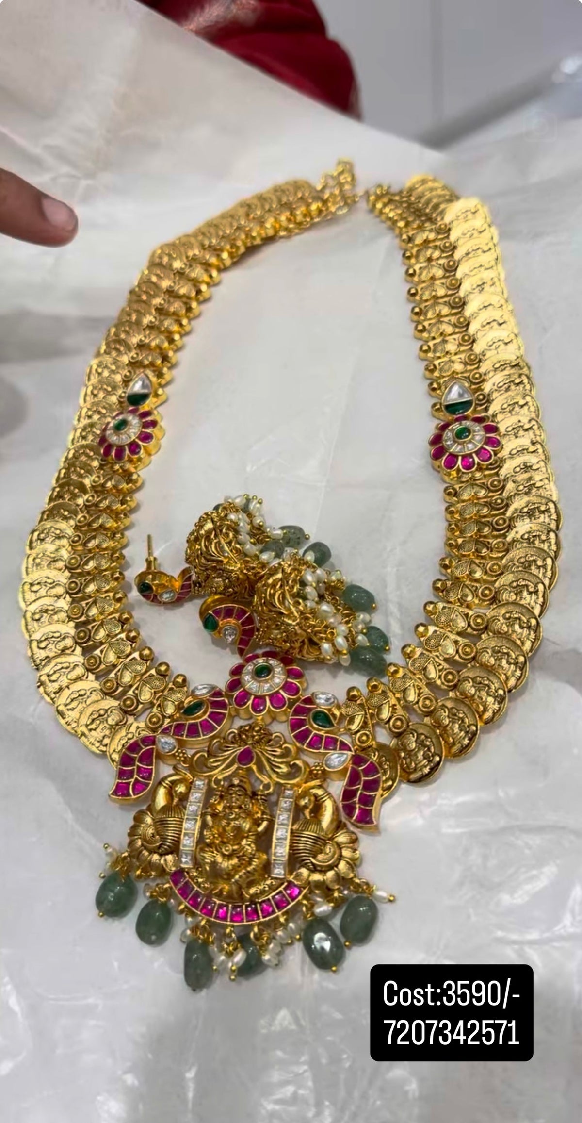Beautiful jadau kundhan kasula model haram with pushback jumkis