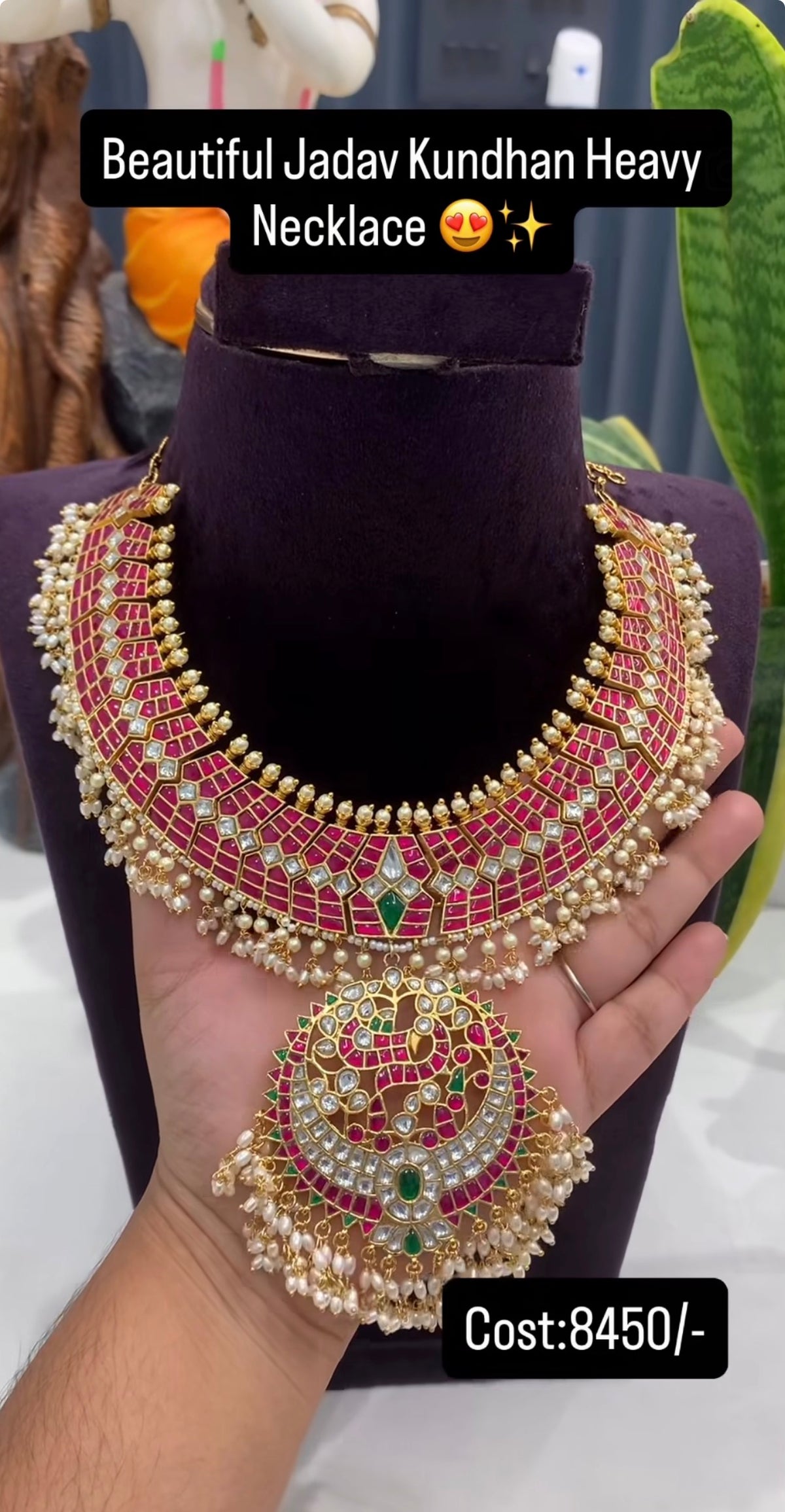 Beautiful jadau kundhan heavy necklace with pearls finishing