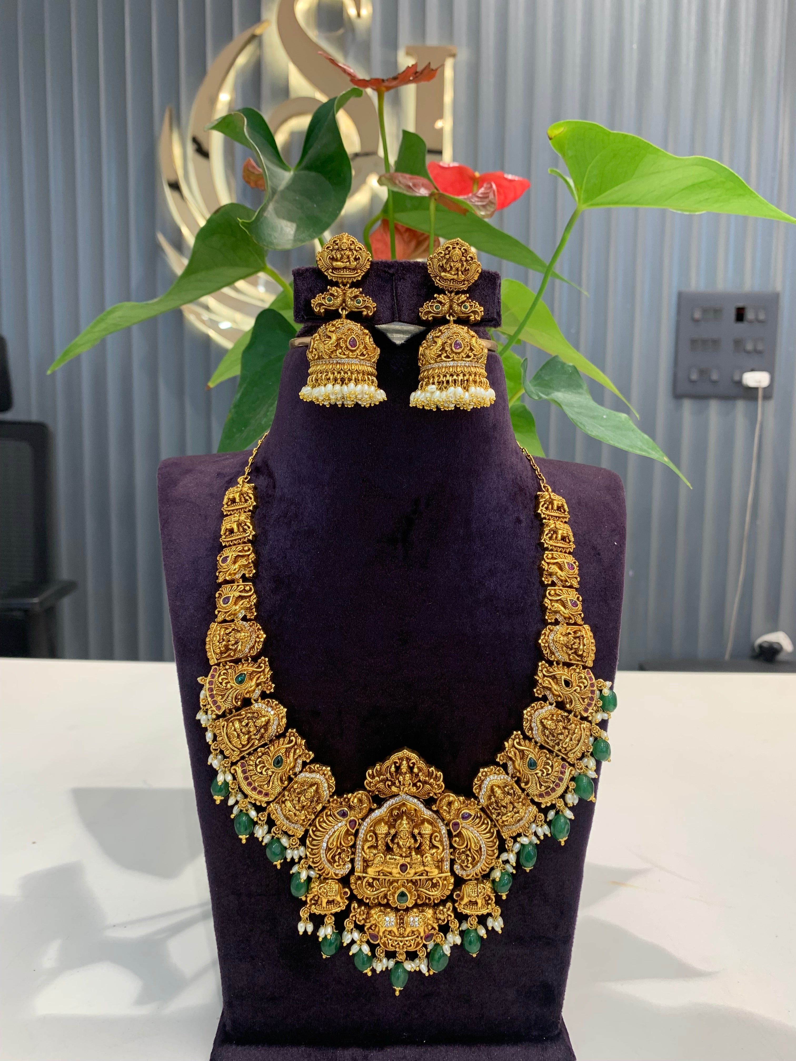 Beautiful nakshi 3D mini haram