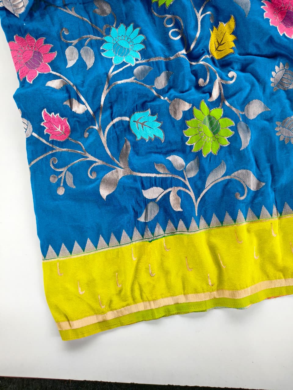 Soft nylon viscous saree