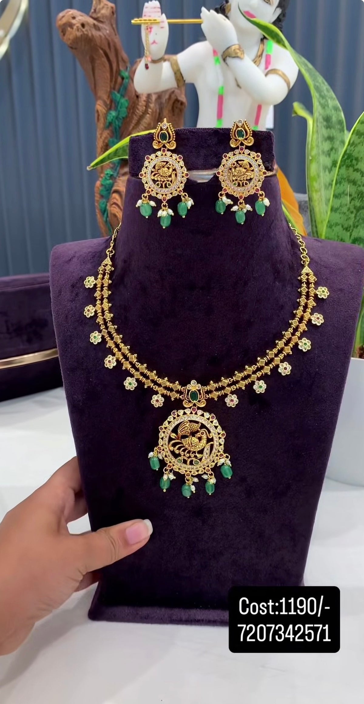 Beautiful peacock design hasli model necklace with screwback earrings