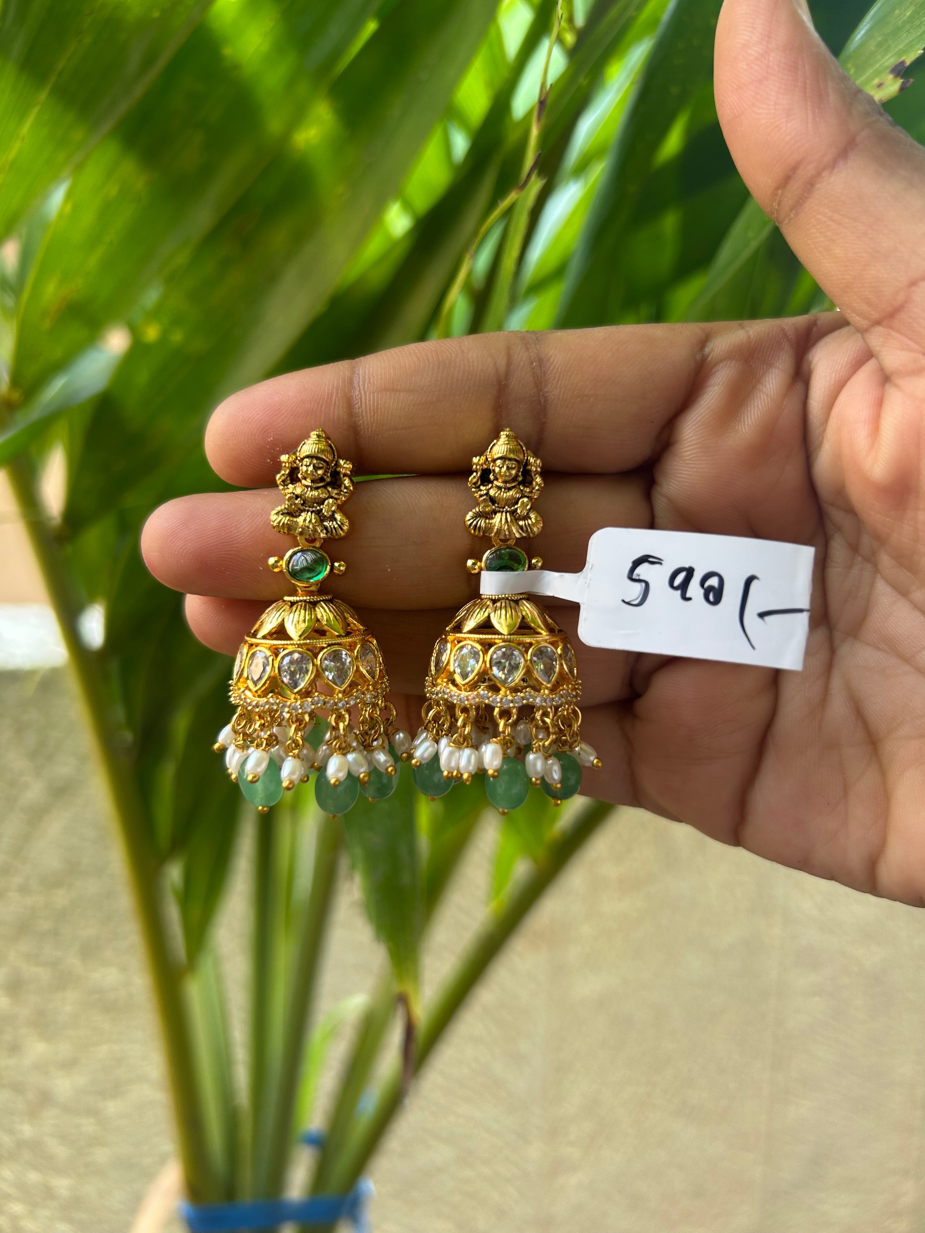 Beautiful Lakshmi devi uncut stone jumkis with pushback