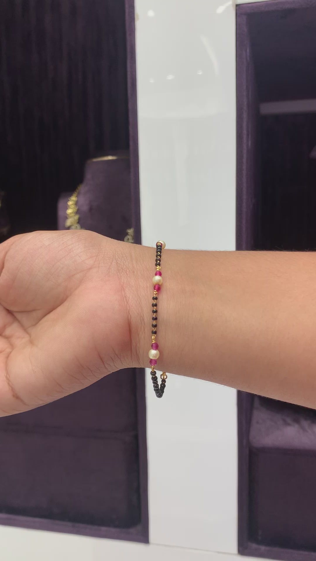 Beautiful Beads Hand Bracelet